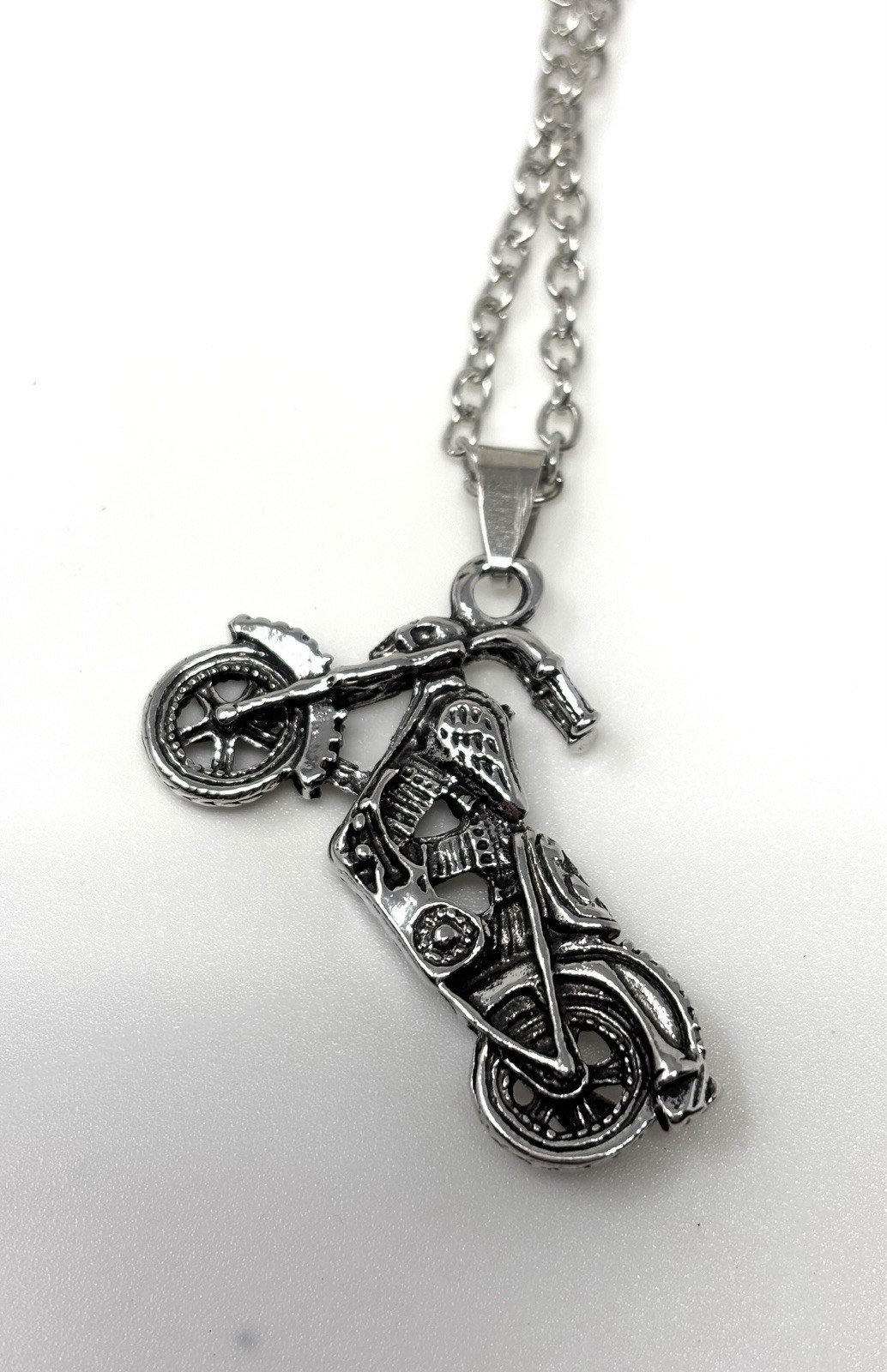 Vintage Style Chopper Motorcycle Necklace Stainless Steel Biker Jewelry 22“