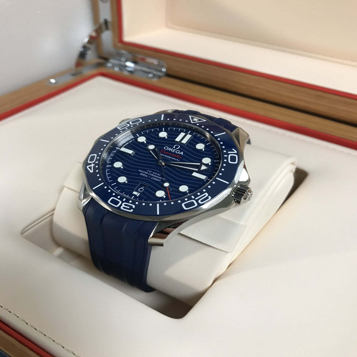 Omega Seamaster Diver 300M Blue Dial 42 mm Steel Watch (210.32.42.20.03.001)