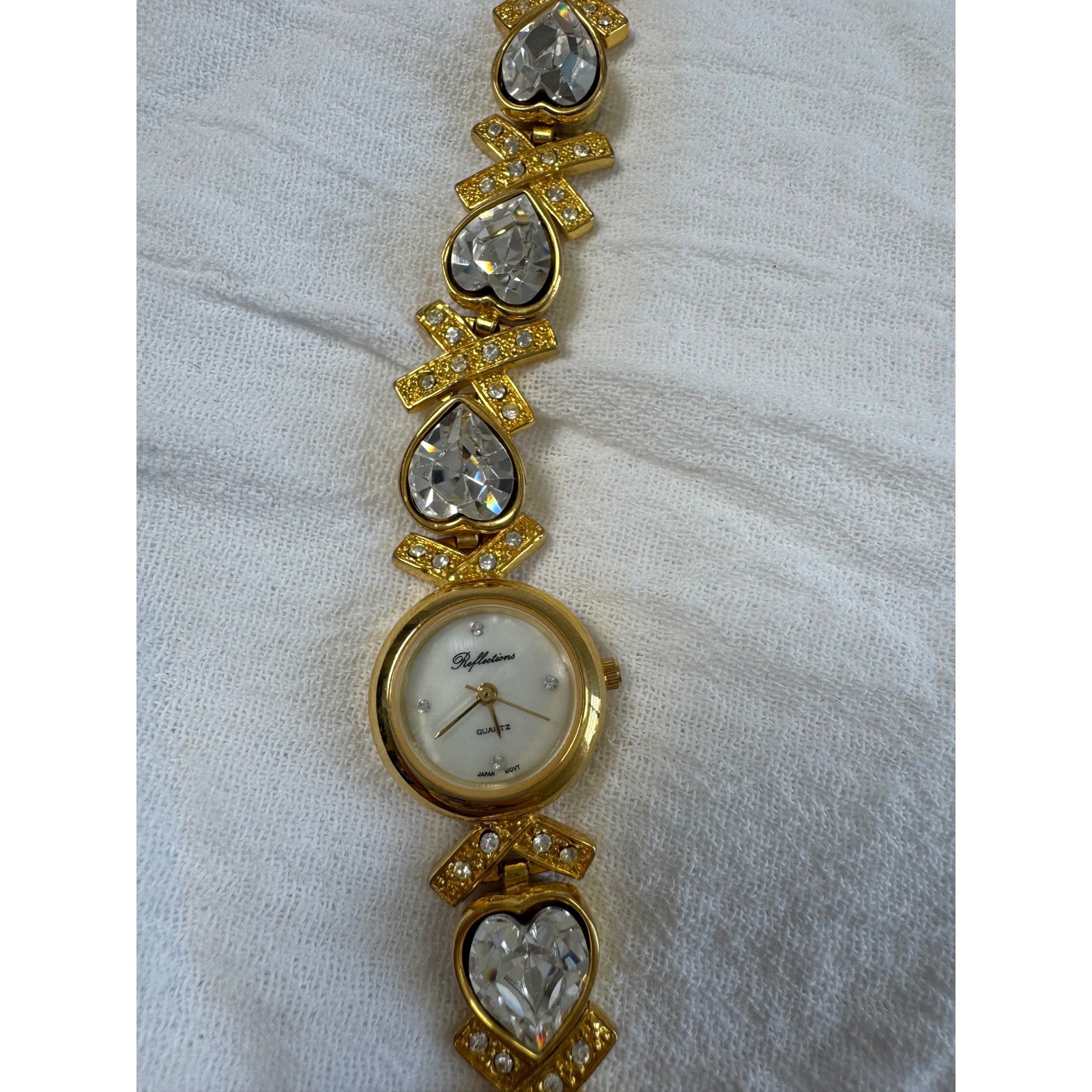 Vintage Reflections Women 7.25in Bracelet Watch Gold Heart Crystal X Links