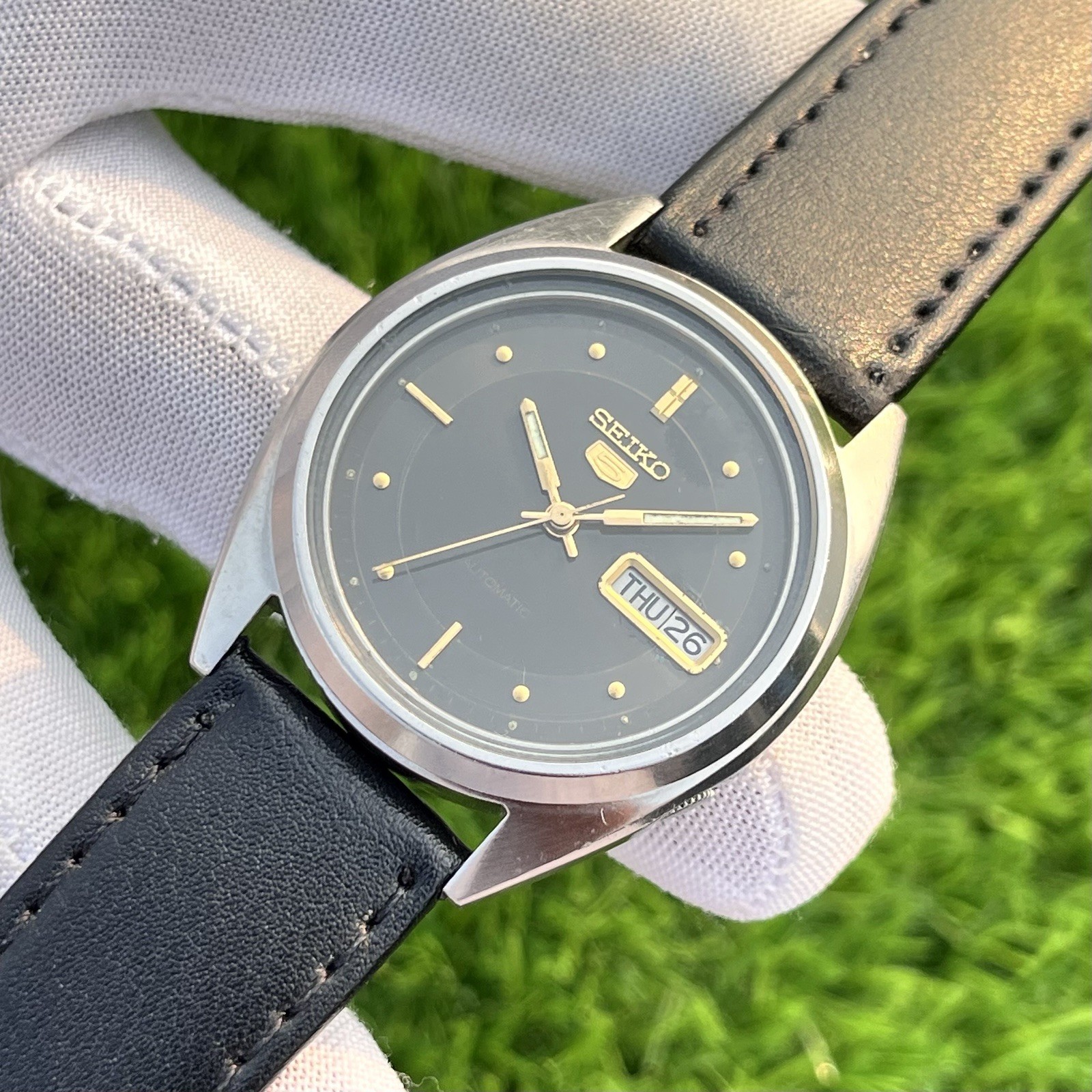 Vintage Seiko 5 Dress Formal Automatic Japan Made Men’s Watch 7009-3041