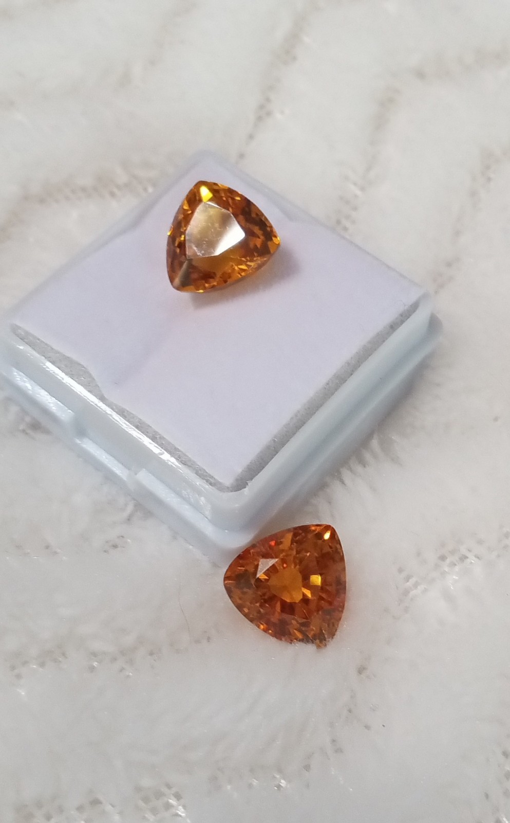 9x9x9x7mm Lab Created Diffused Orange Padparadscha Thick Trillion Cut About 14CT