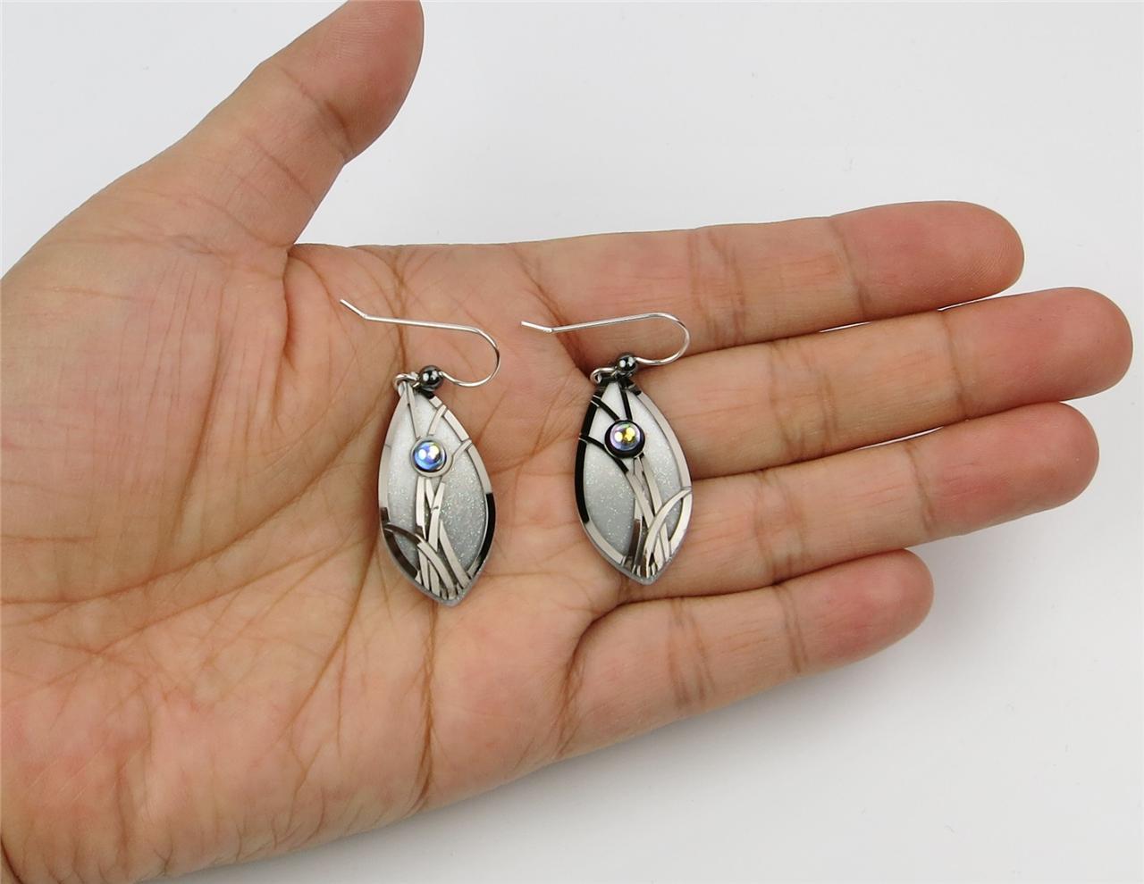 Adajio Gray & White Marquise Black ‘Grasses’ Overlay Earrings Handmade USA 7551
