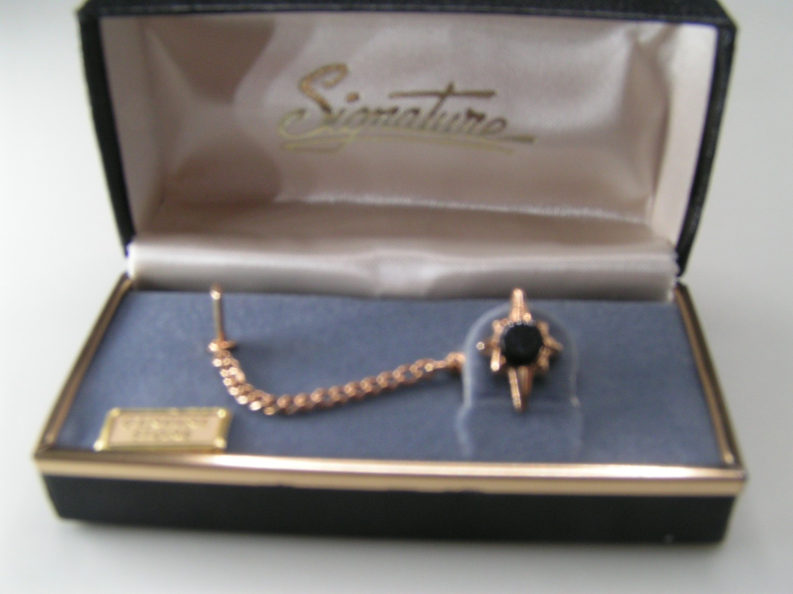 Vintage Signature Brand Gold-Tone Starburst Tie Tack with Black Onyx Stone-Chain