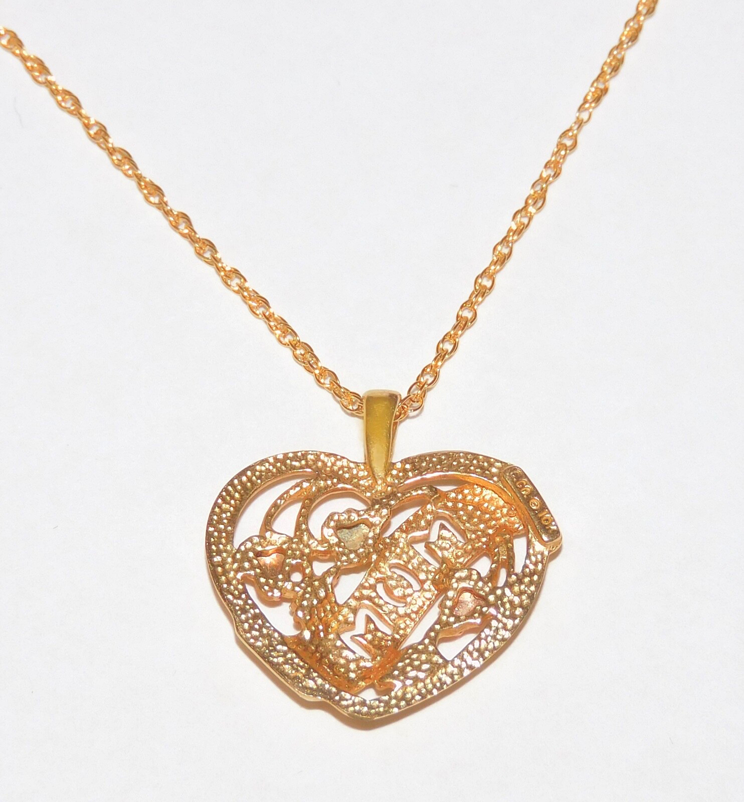 Black Hills Gold 10k Coleman Mom Heart Pendant Necklace