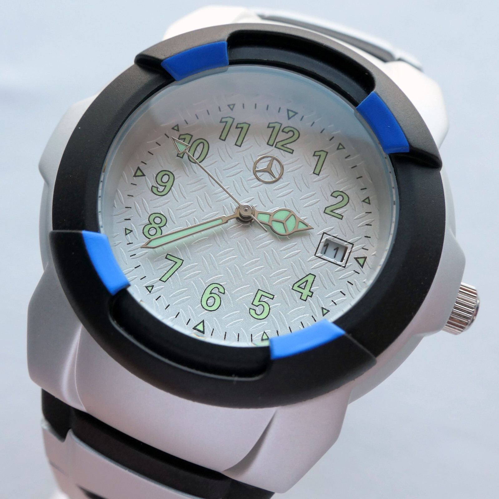 Mercedes Benz Drivers Line Classic Car Accessory Racing Sport Light Design Watch