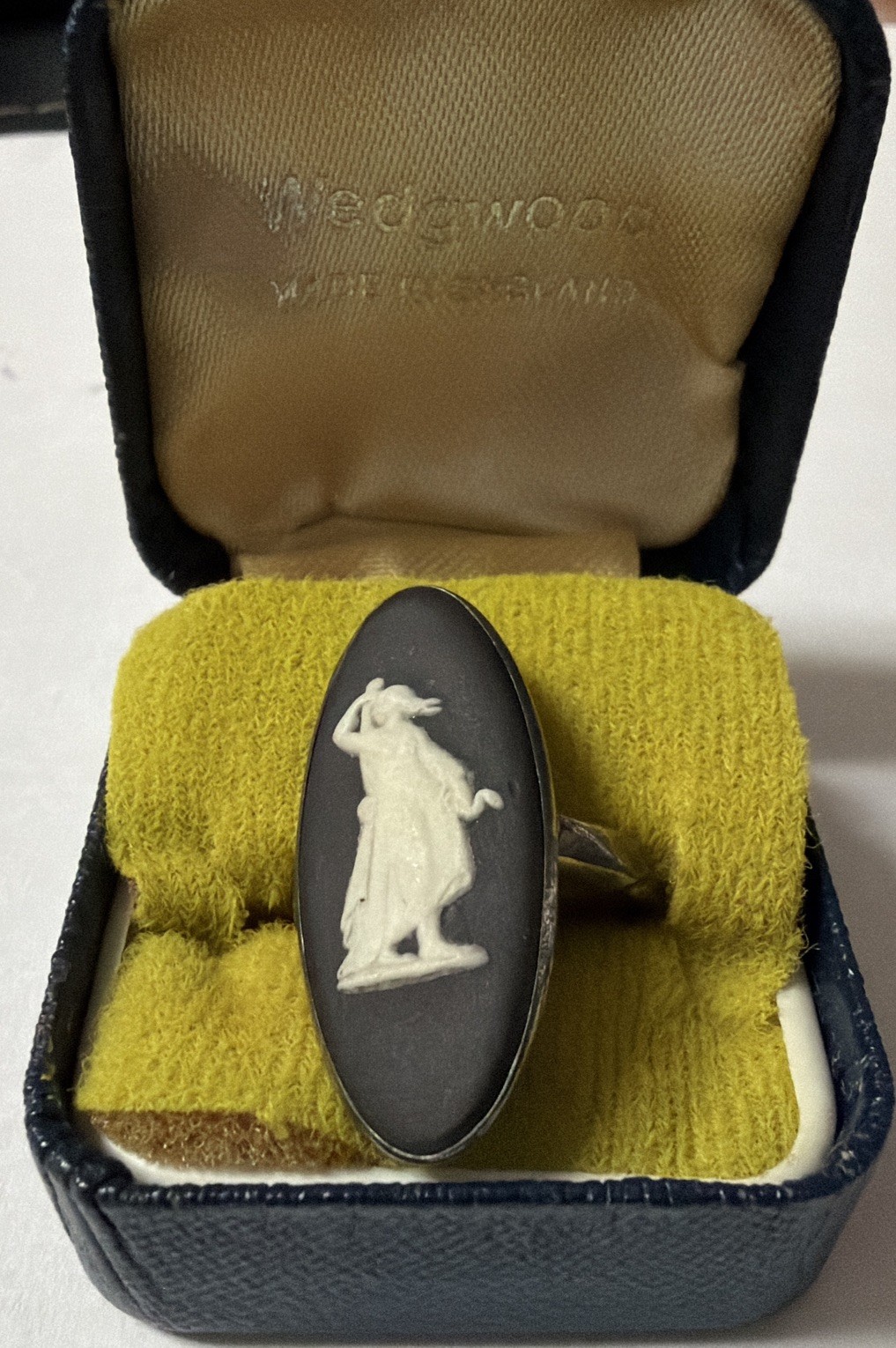 Vintage 1975 Wedgwood Black Jasperware Silver Marquise Ring No 7