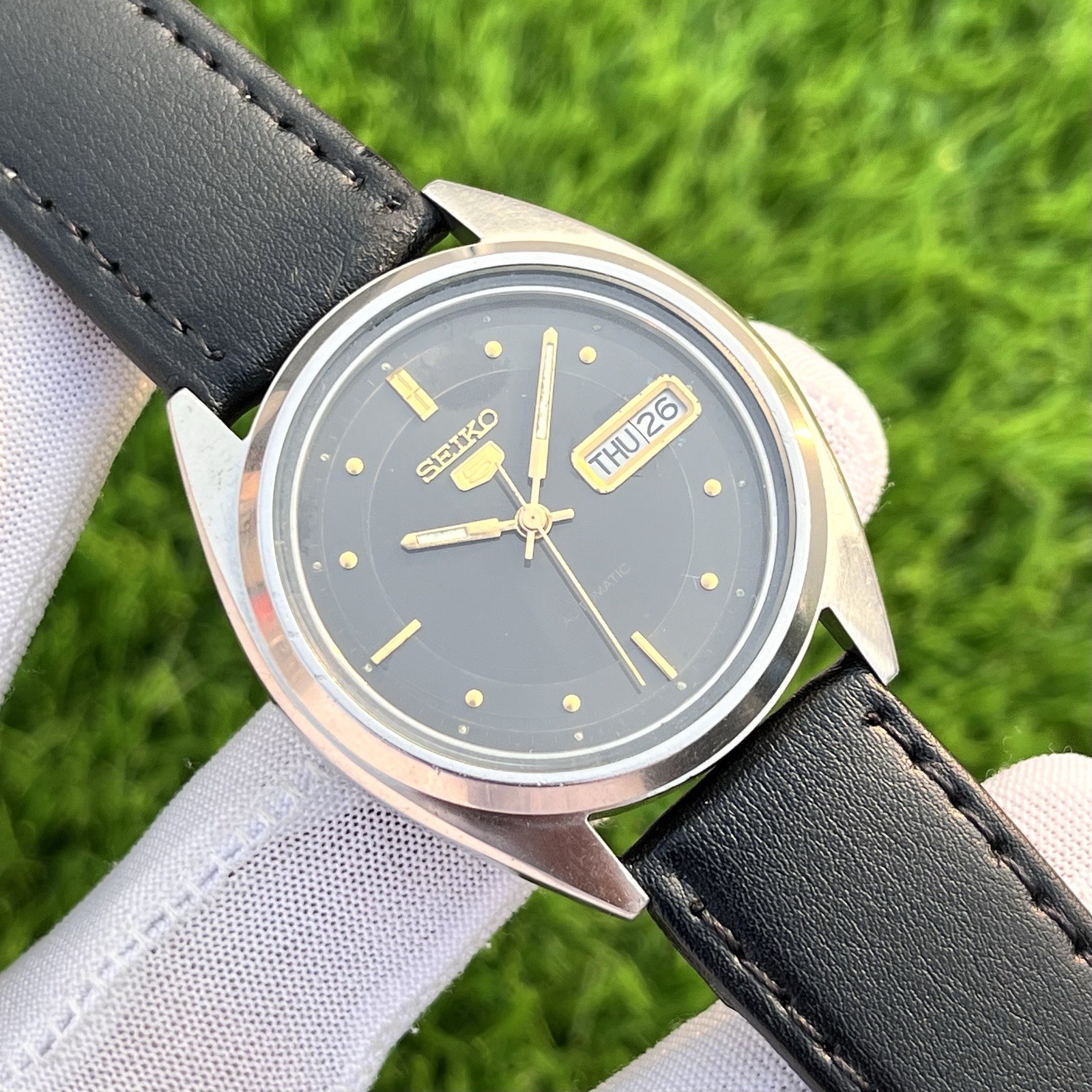 Vintage Seiko 5 Dress Formal Automatic Japan Made Men’s Watch 7009-3041