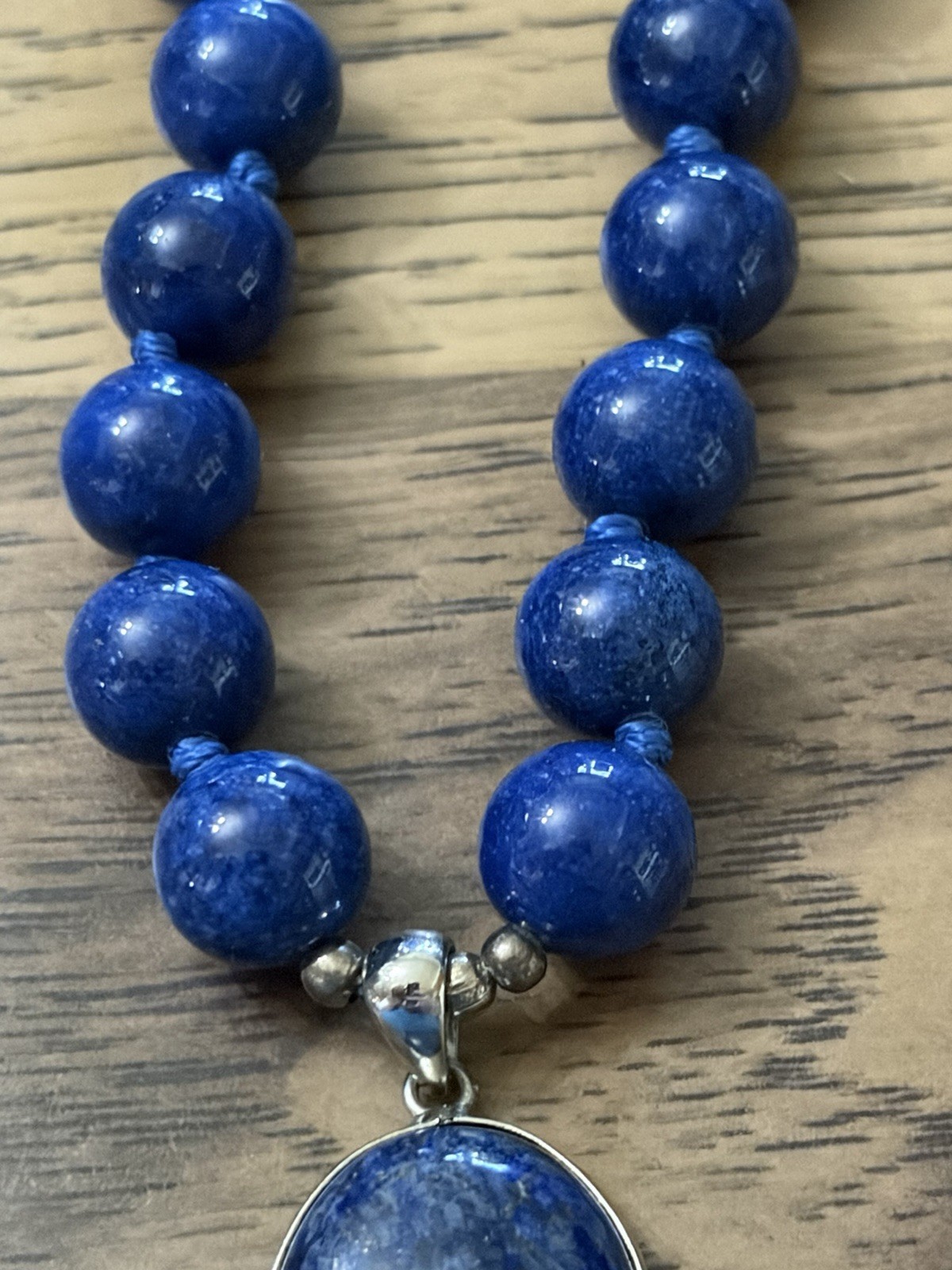10mm Round Lapis Lazuli Beads & Oval Pendant Necklace 18”