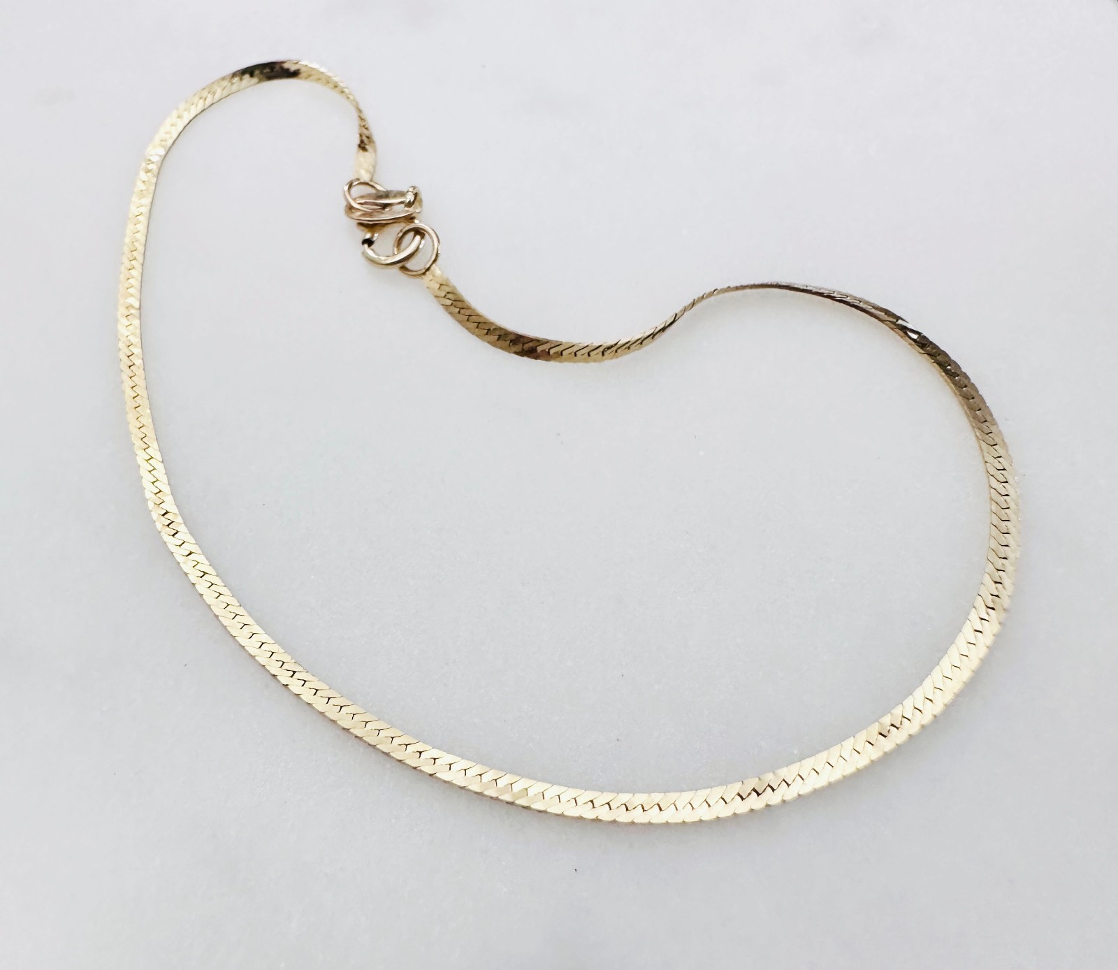 Solid 14K Yellow Gold Thin Herringbone Link Chain Bracelet, 1.3mm, 7″, 1g