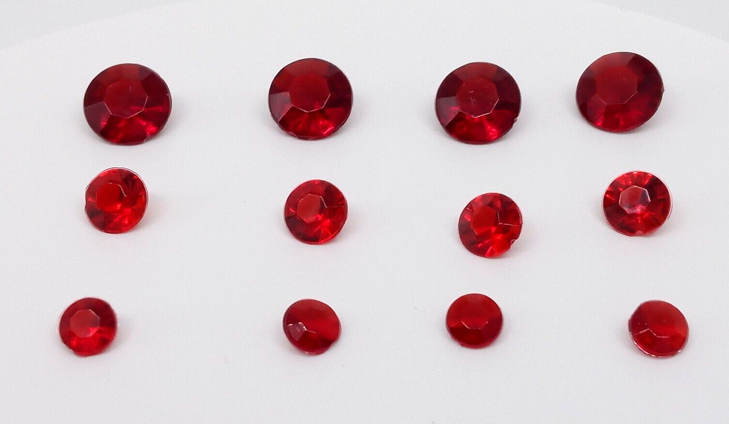 Red Rhinestone Chaton Lot About 2000 Faceted Pointed Back Acrylic 3 Sizes Crafts
