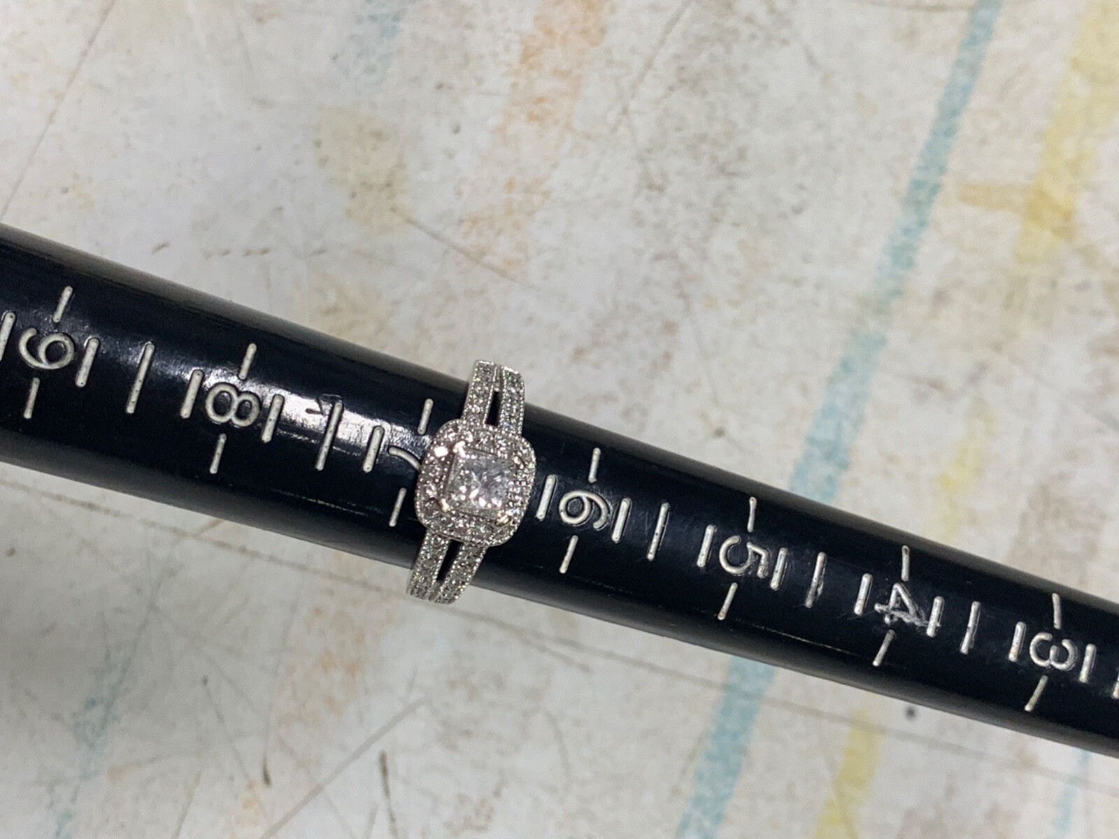 Zales 0.82ct Princess Diamond Engagement Ring 14k White Gold Size 6.5 (read)