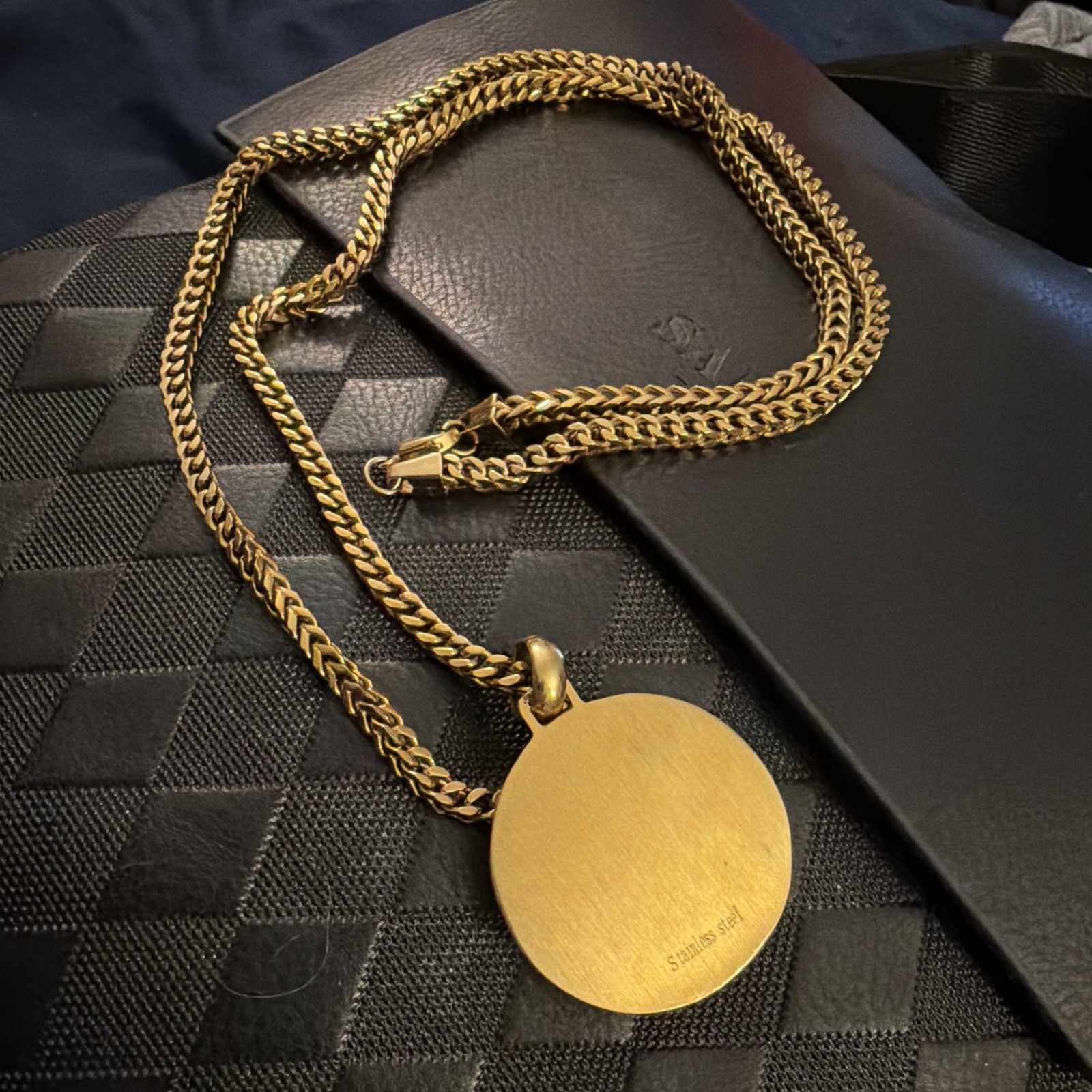 Gold Stainless Steel Curb Chain Necklace Round Medallion Pendant Lobster 16 inch