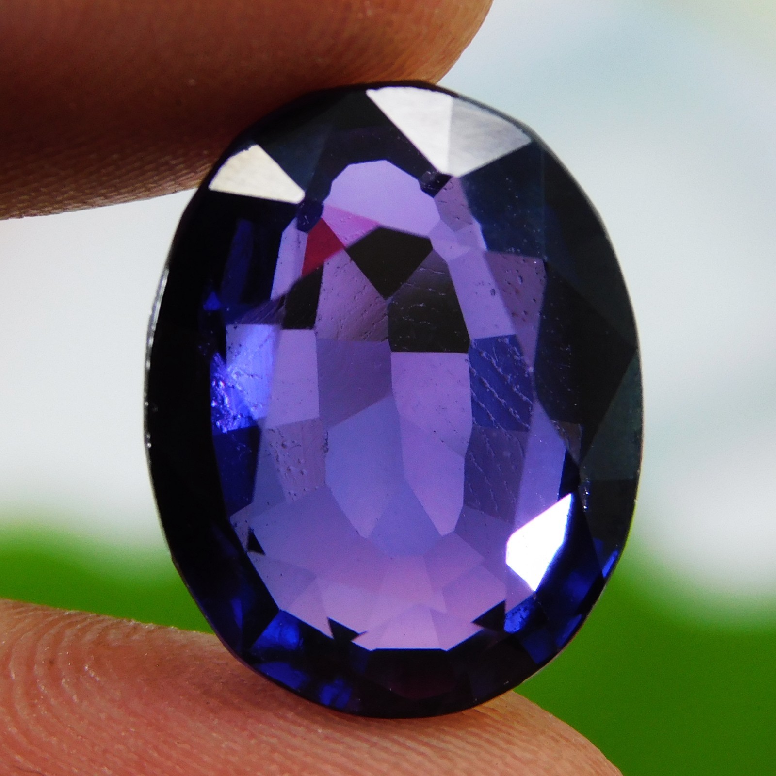 Natural 13.90 Ct Boysenberry Sapphire Oval Cut Certified Fabulous Gemstone