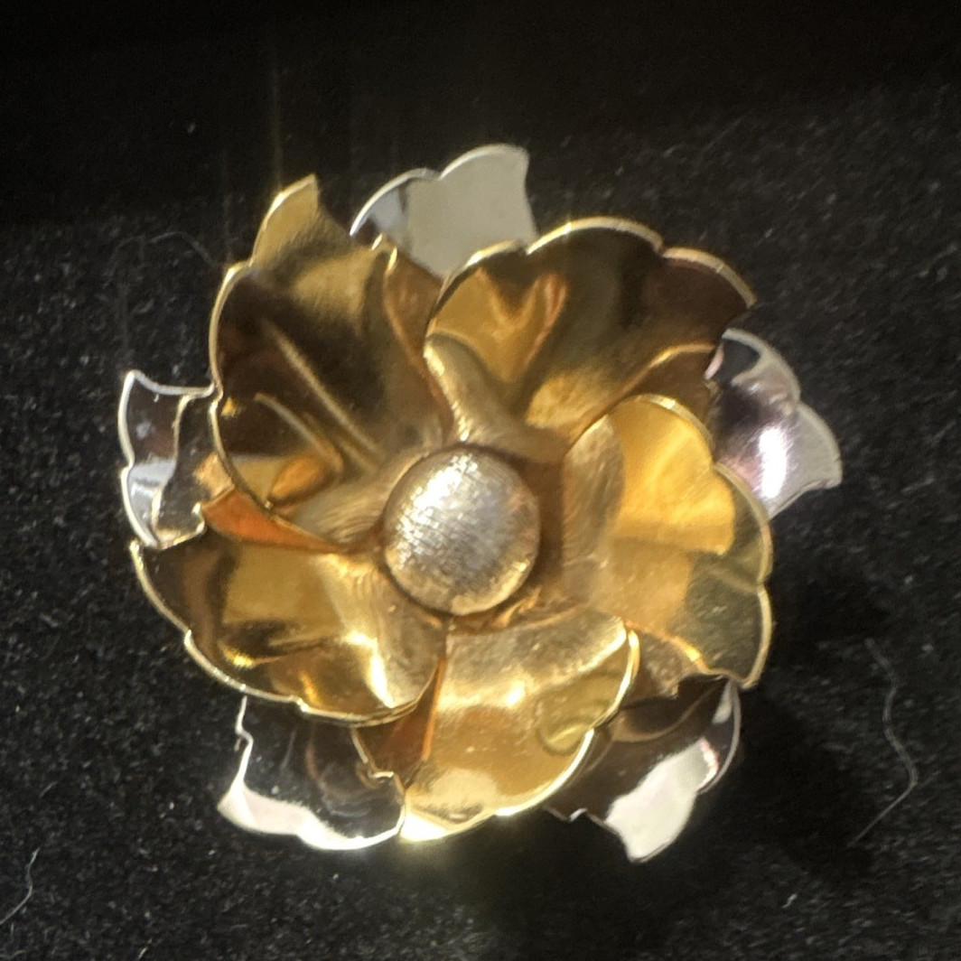 Gold & Silver Tone Layered Flower Brooch Pin, Metal, Flowers & Plants, No Stone