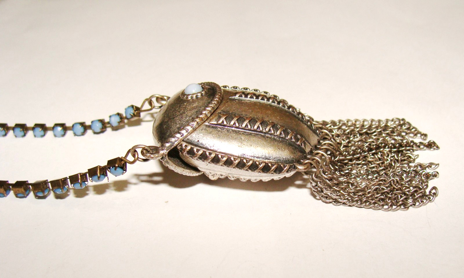 VTG Ethnic Silvertone Blue Bead Compartment Pill Poison Purse Like Necklace 31″