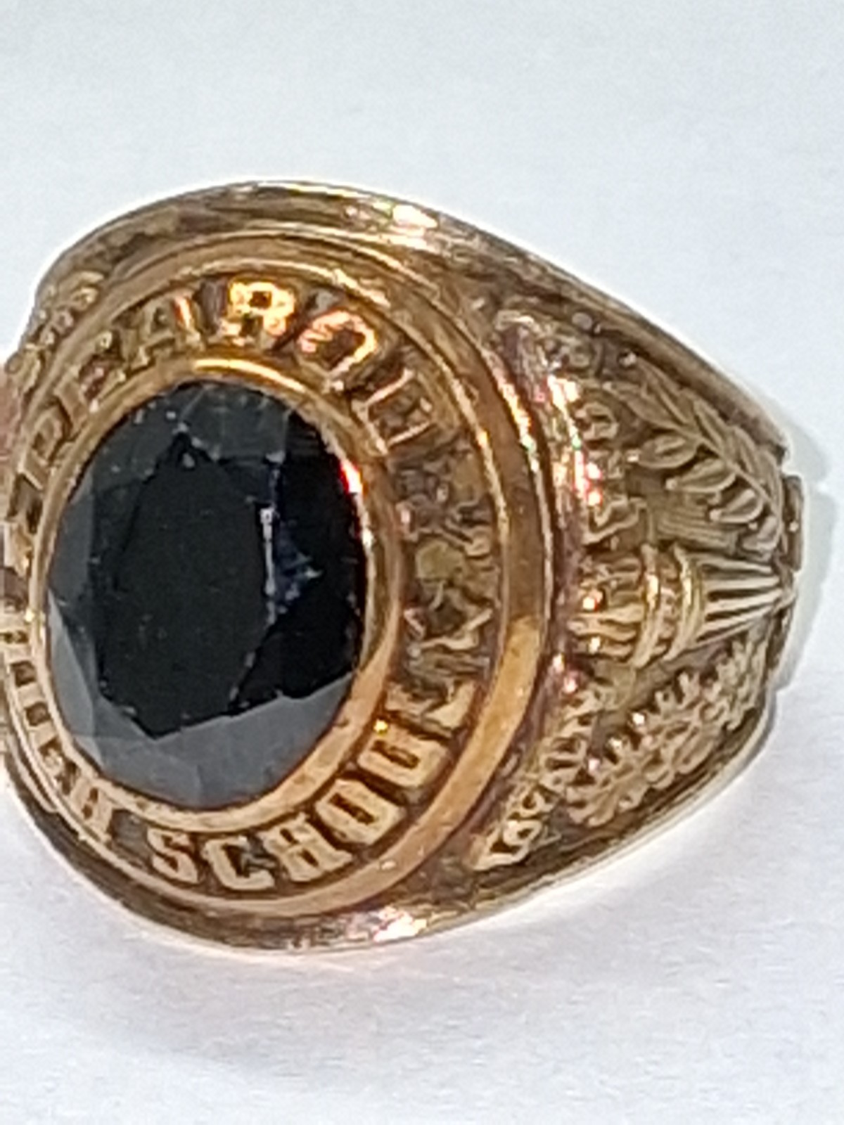 10K Yellow Gold 9.82g~ 1966 Peabody School School Class Ring Size 5
