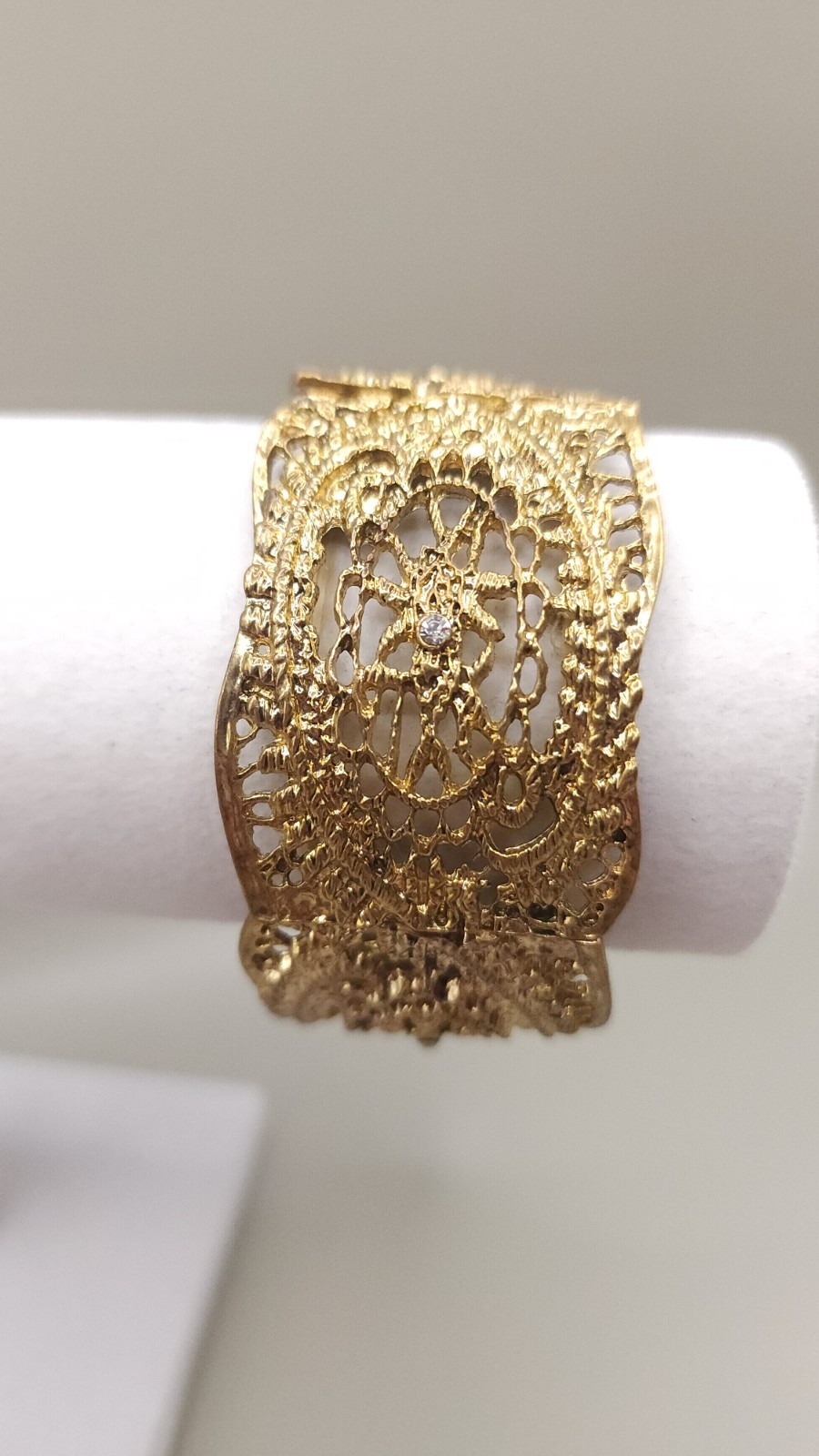 Vintage Gold Tone Filigree Stretch Bracelet Wide Openwork Cuff Rhinestone 7.5″