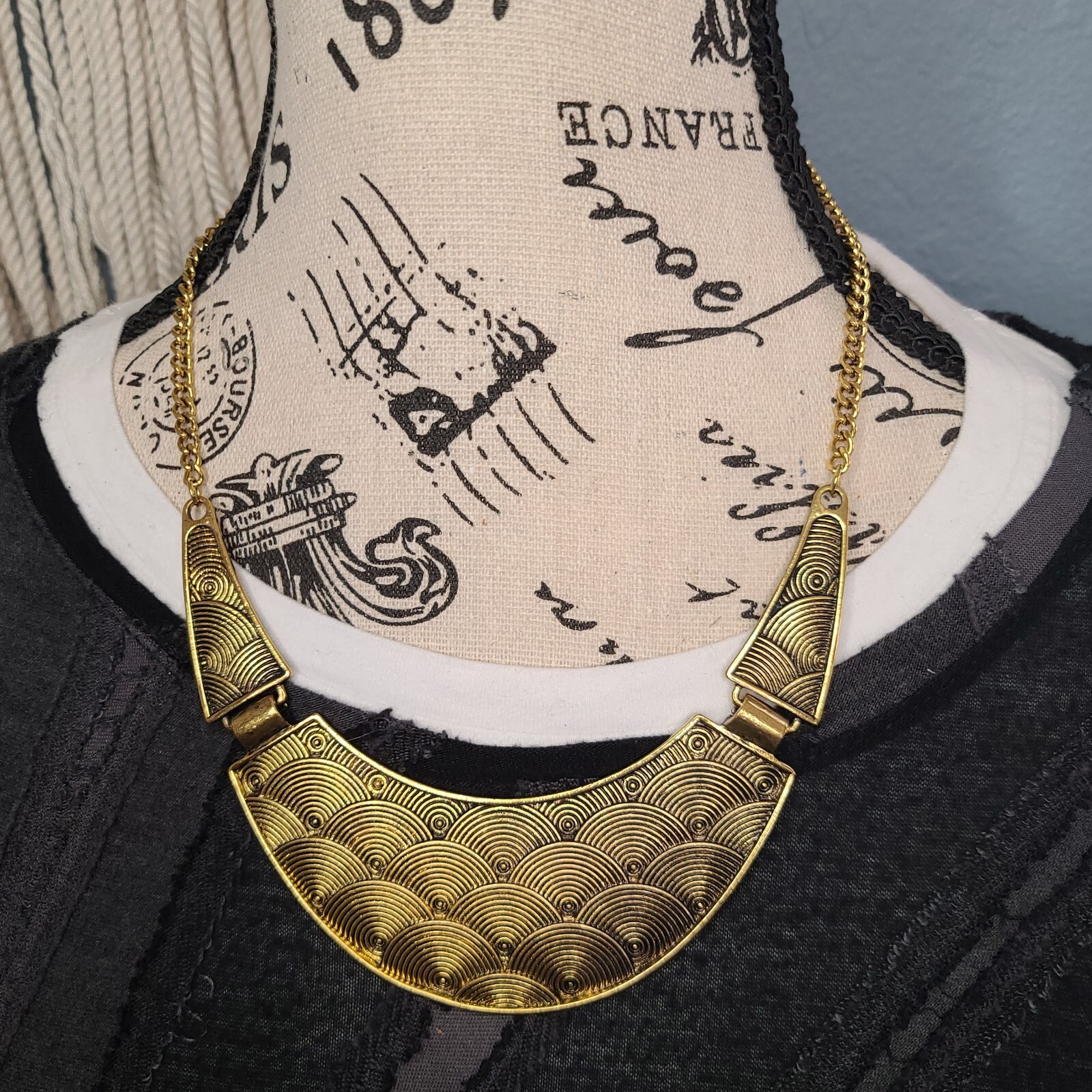 7 Charming Sisters “Diversify Your Portfolio” Swirled Gold Collar Necklace