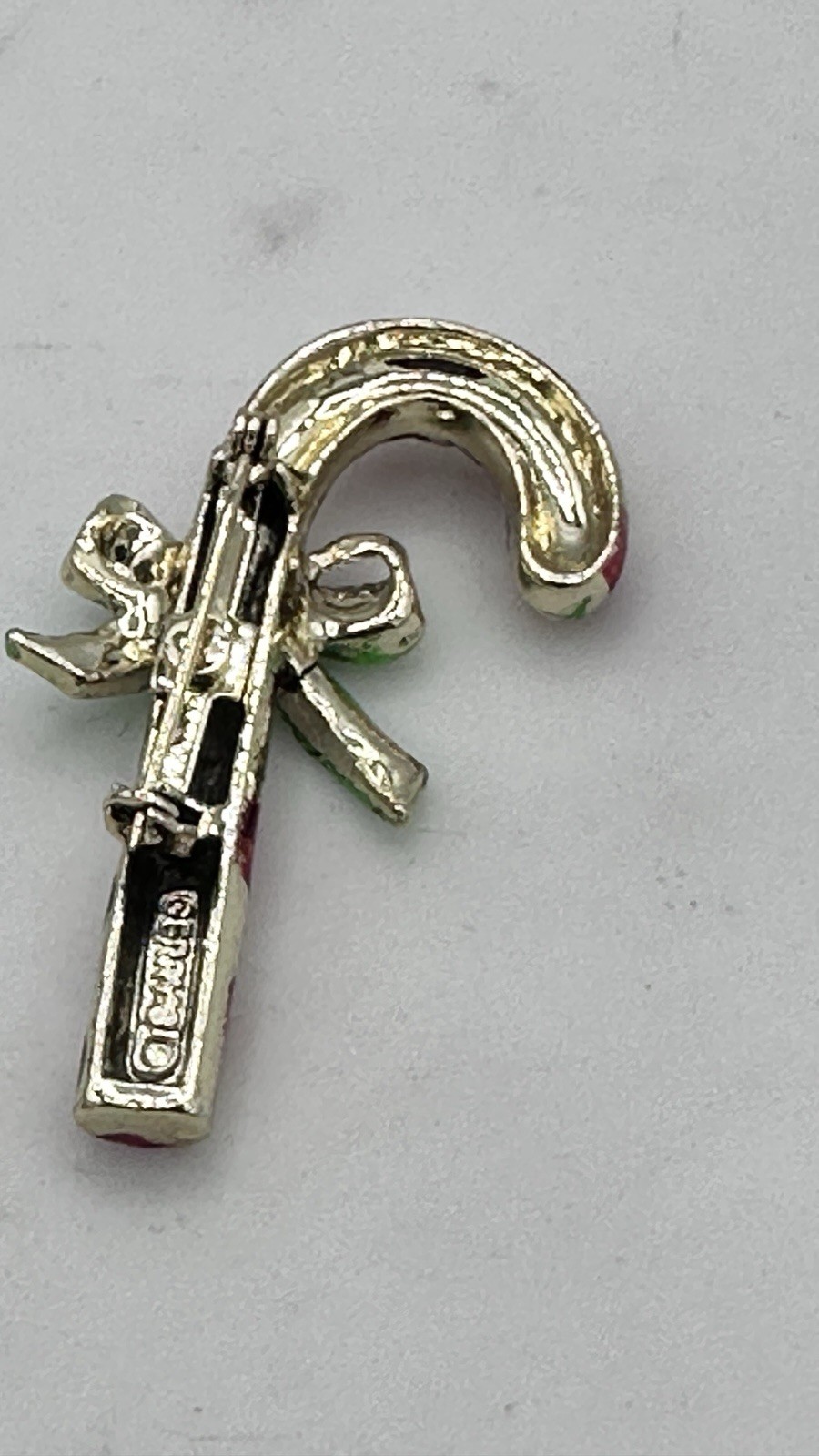 Vintage Gerry’s Candy Cane Brooch Pin Red White Enamel Green Bow Rhinestone