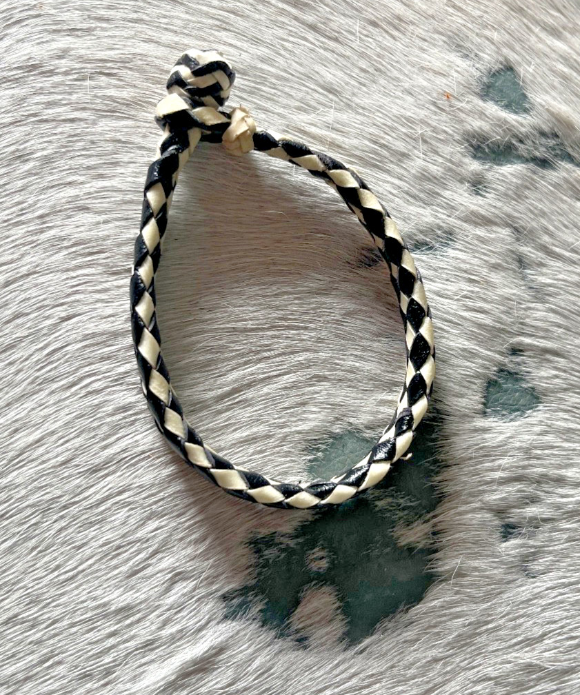Western Mens Bracelet 7 7/8 x 3/8 in Flat Braid Leather Knot Cowgirl Blk White