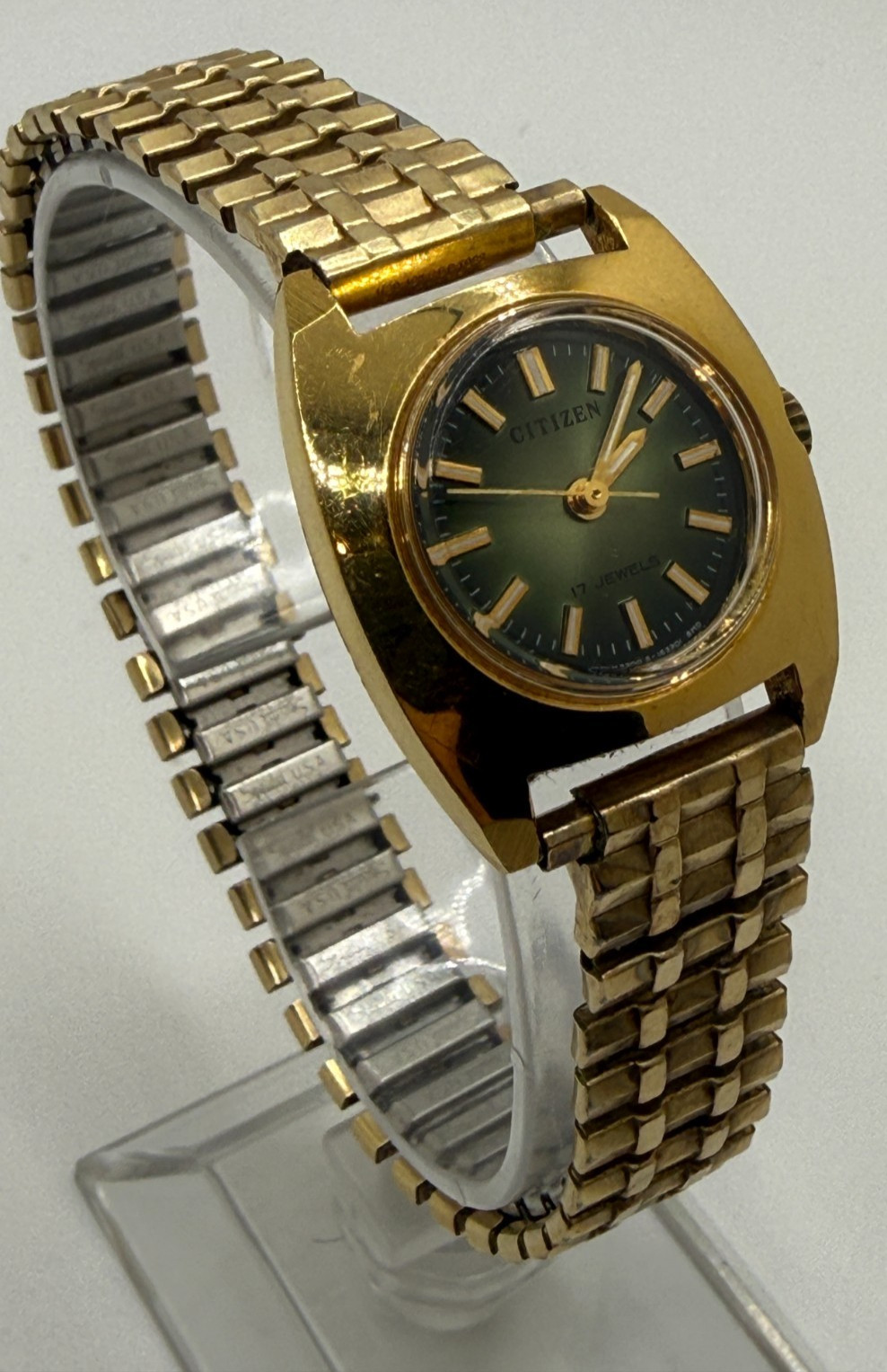 Rare Vintage 1976 Citizen Quartz 17 Jewels Women’s Classic Dress Watch 75-2100