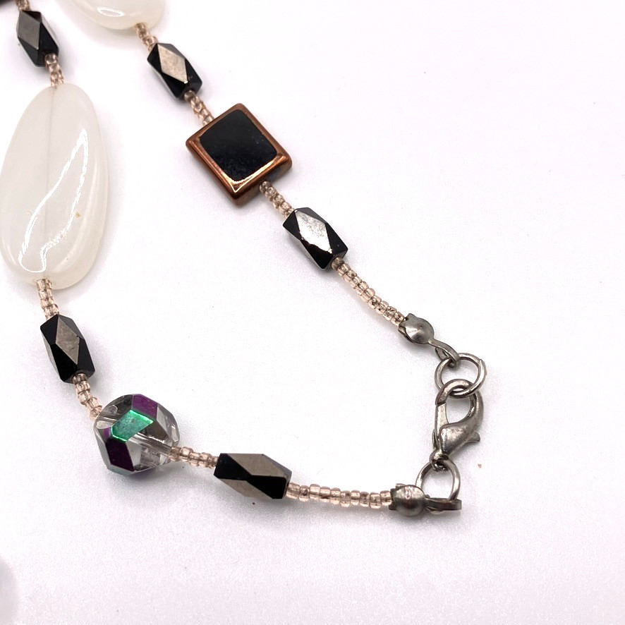 Vintage glass bead necklace Aurora Borealis stones black faceted beads 82cm