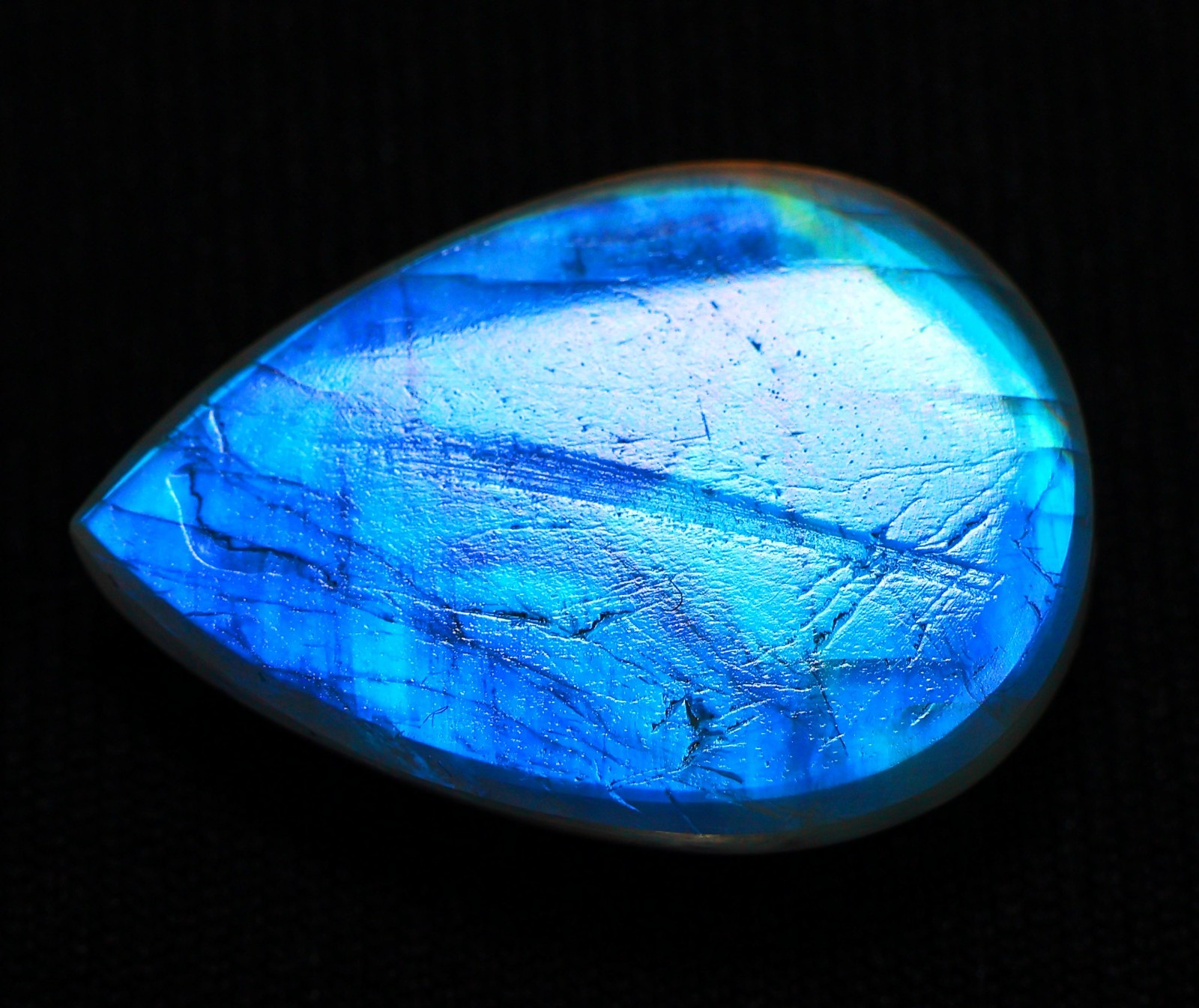 18 Ct 7X15X22 mm Natural Blue Fire Rainbow Moonstone Pear Cabochon Gems RU-241