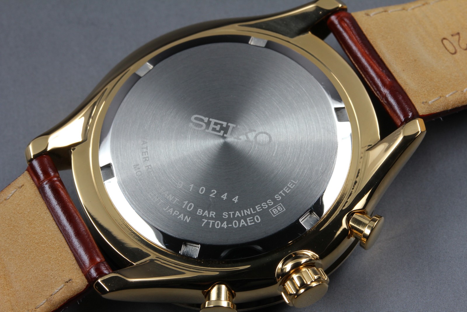 [MINT] SEIKO Chronograph 7T04-0AE0 Gold White Dial Quartz Big Date Men’s Watch