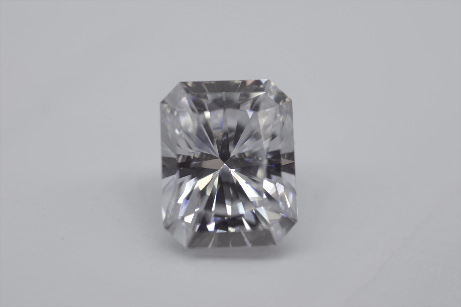 Charles and Colvard Forever One GHI Moissanite 6X4mm Radiant With Certificate