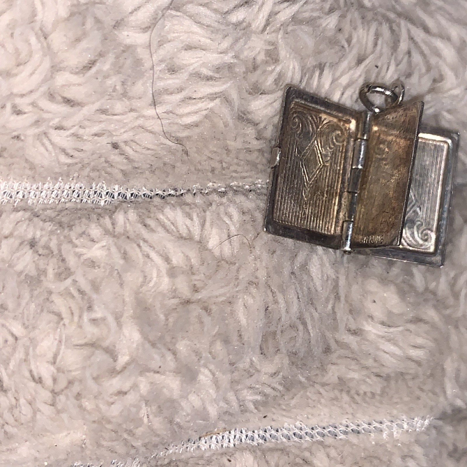 925 Silver Rectangle Book Locket Pendant Charm Hinged No Stone Silver Tone