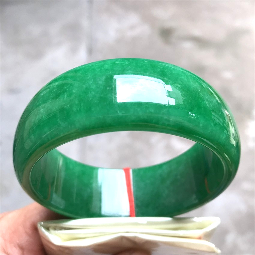 63.5mm Natural Ice Green Jadeite Jade Bracelet Burma Emerald Jadeite Jade Bangle