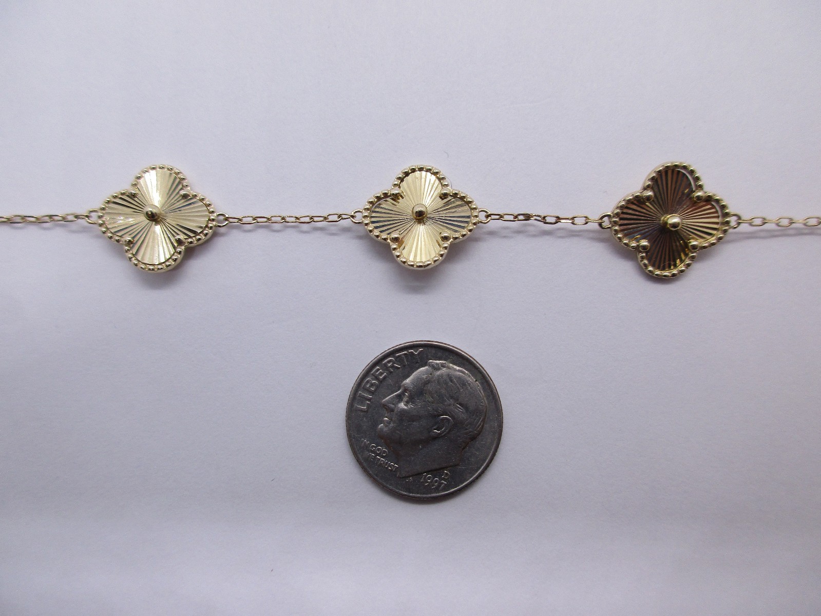 10K Gold Bracelet Could be worn as 7″ to 8″ 4.40 Grams