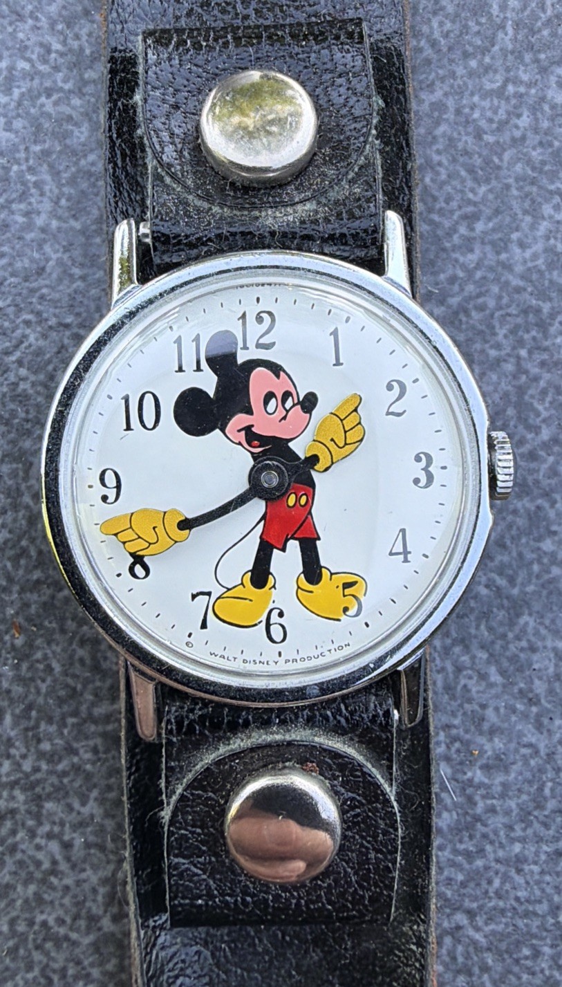 Vintage Mickey Mouse Watch Ingersoll Disney Mechanical Wind Up Keeps Time!!!