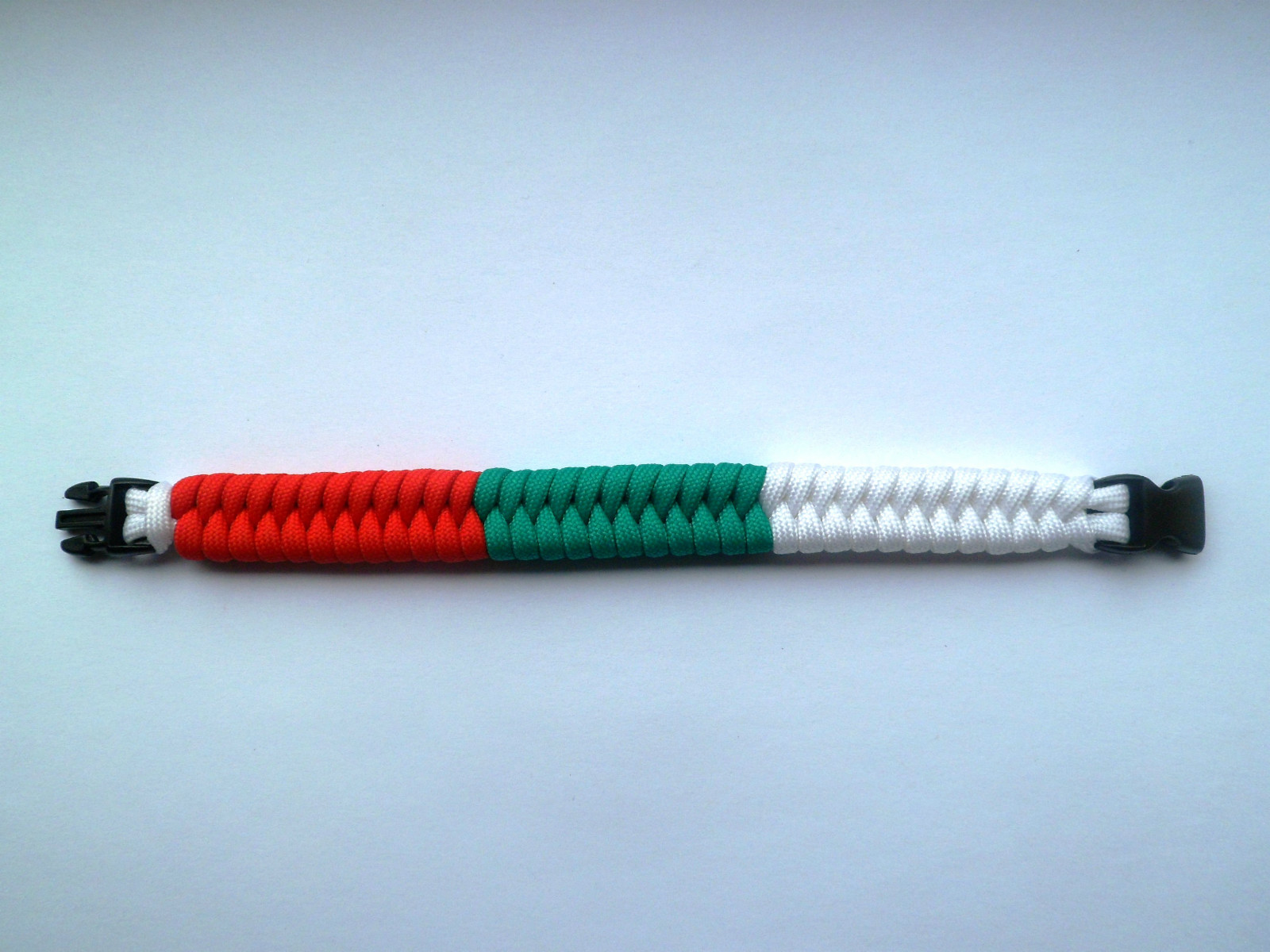Bulgaria National Flag 550 Paracord Wristband Bracelets European Union World Cup