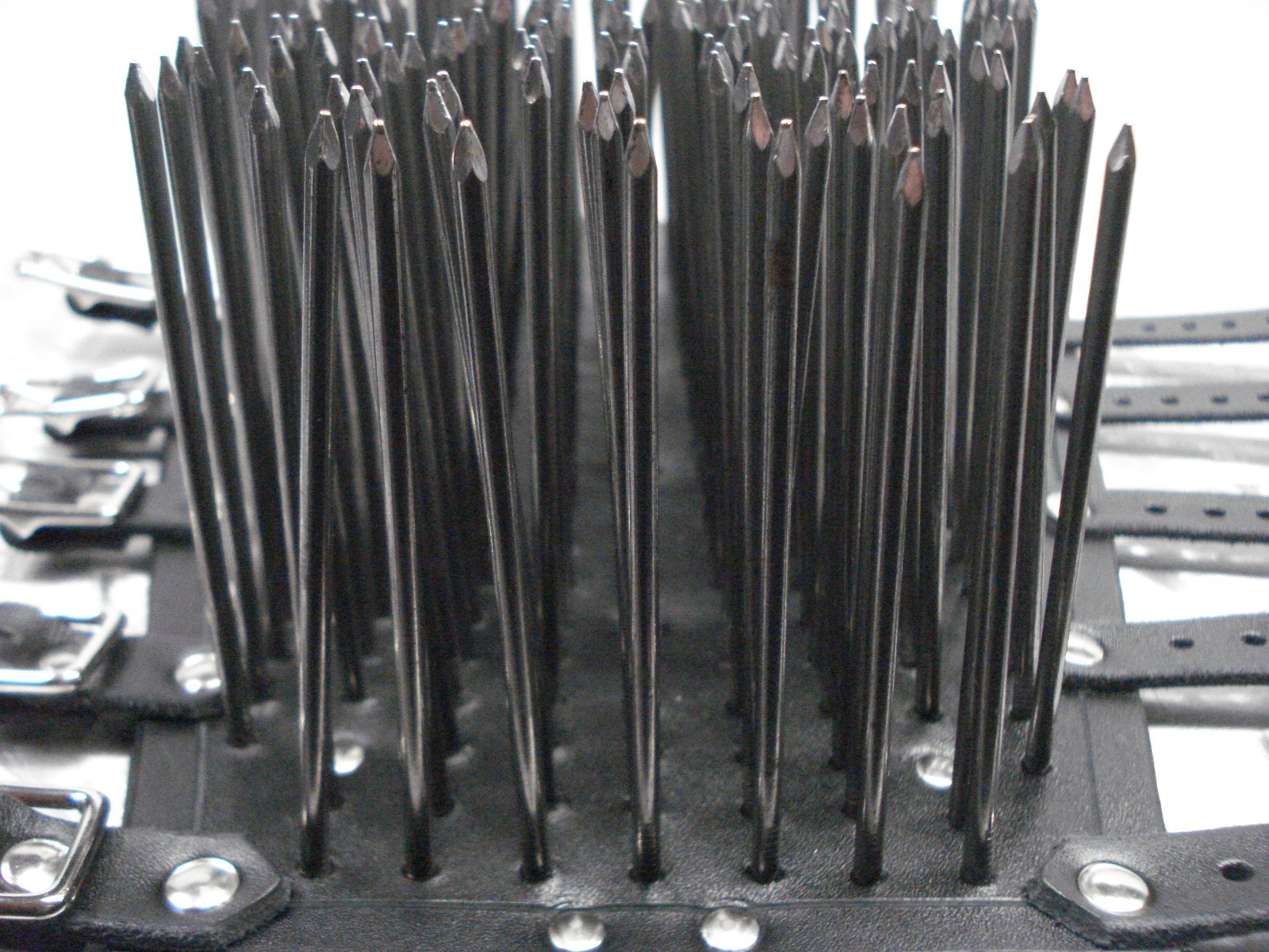 GIANT NAILED LEATHER GAUNTLET. BLACK METAL….. (MDLG0046) ….. SLAYER