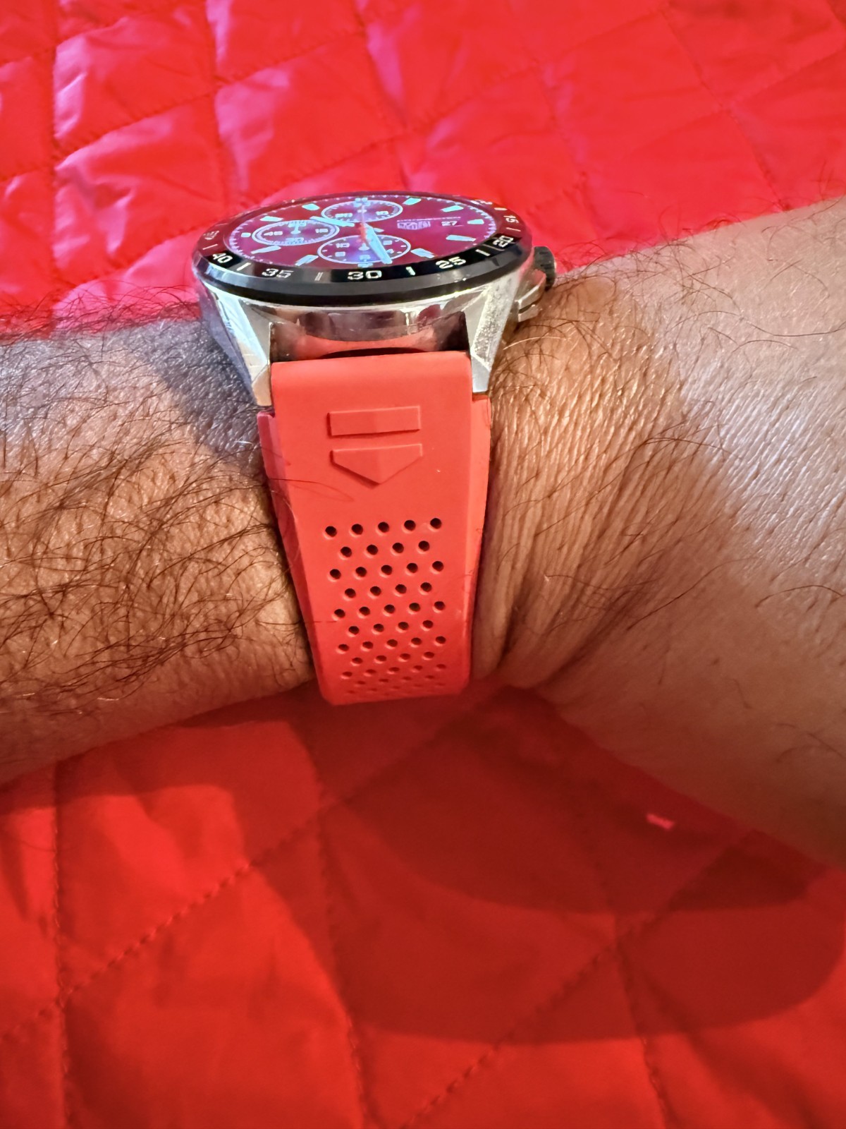 TAG Heuer SBG8A E3 Connected Men’s Stainless Steel with 2 bands