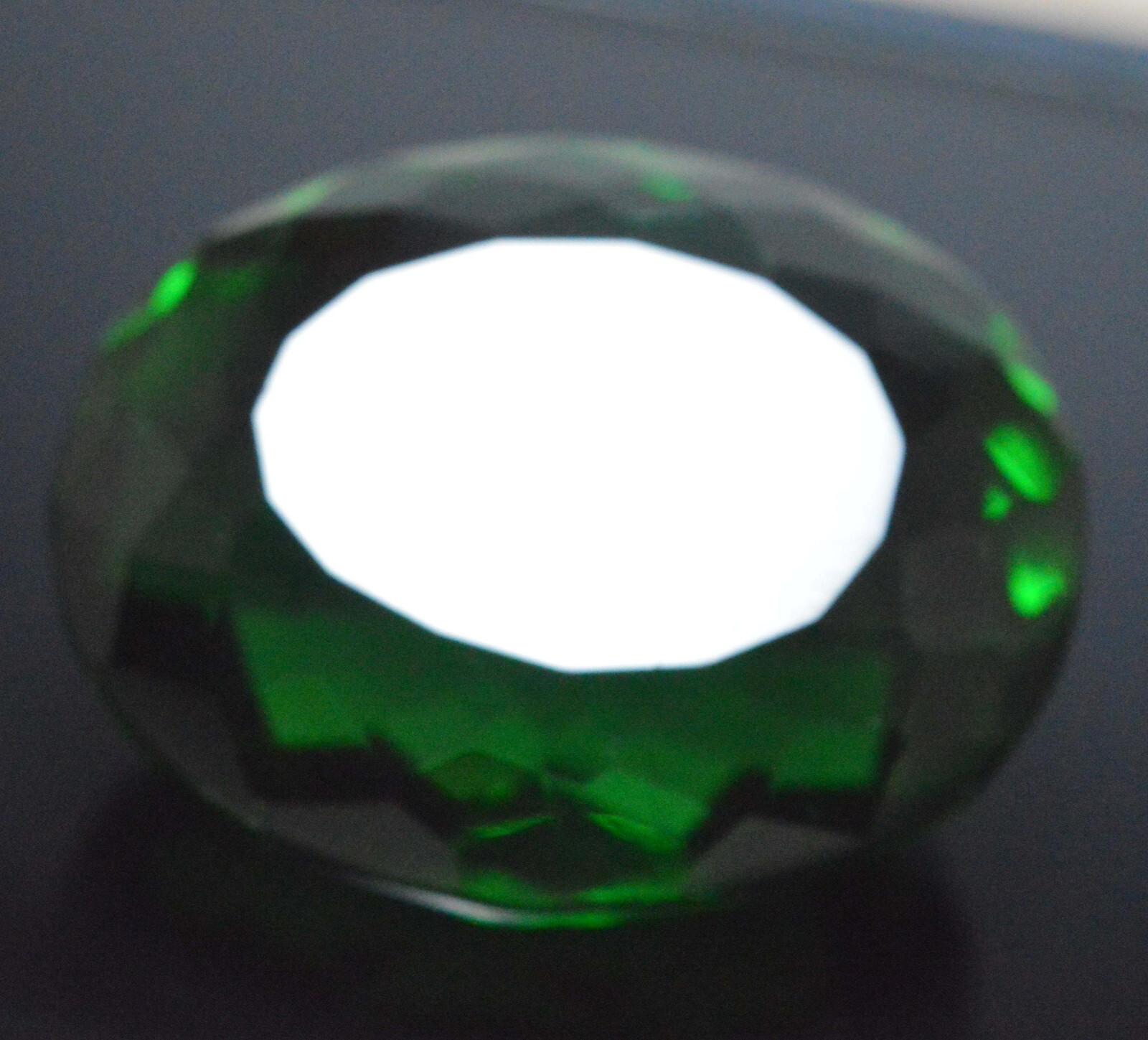 Natural 97.70 Cts OVAL Cut CERTIFIED Colombian Green Emerald Loose Gemstones