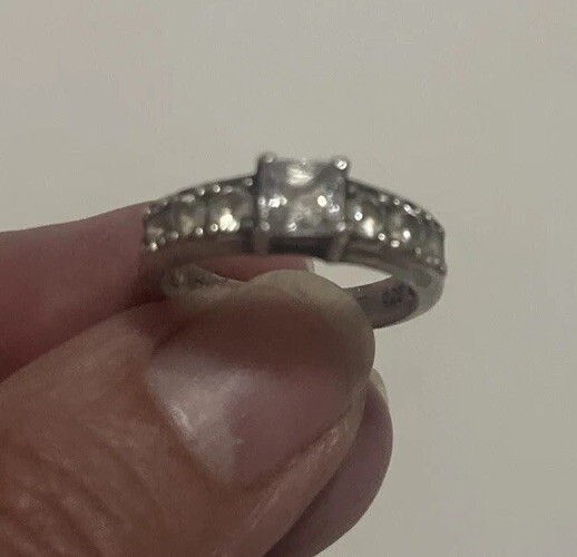 925 Sterling Silver Women’s Ring Size 7 Stamped SU CZ TH Cubic Zirconia