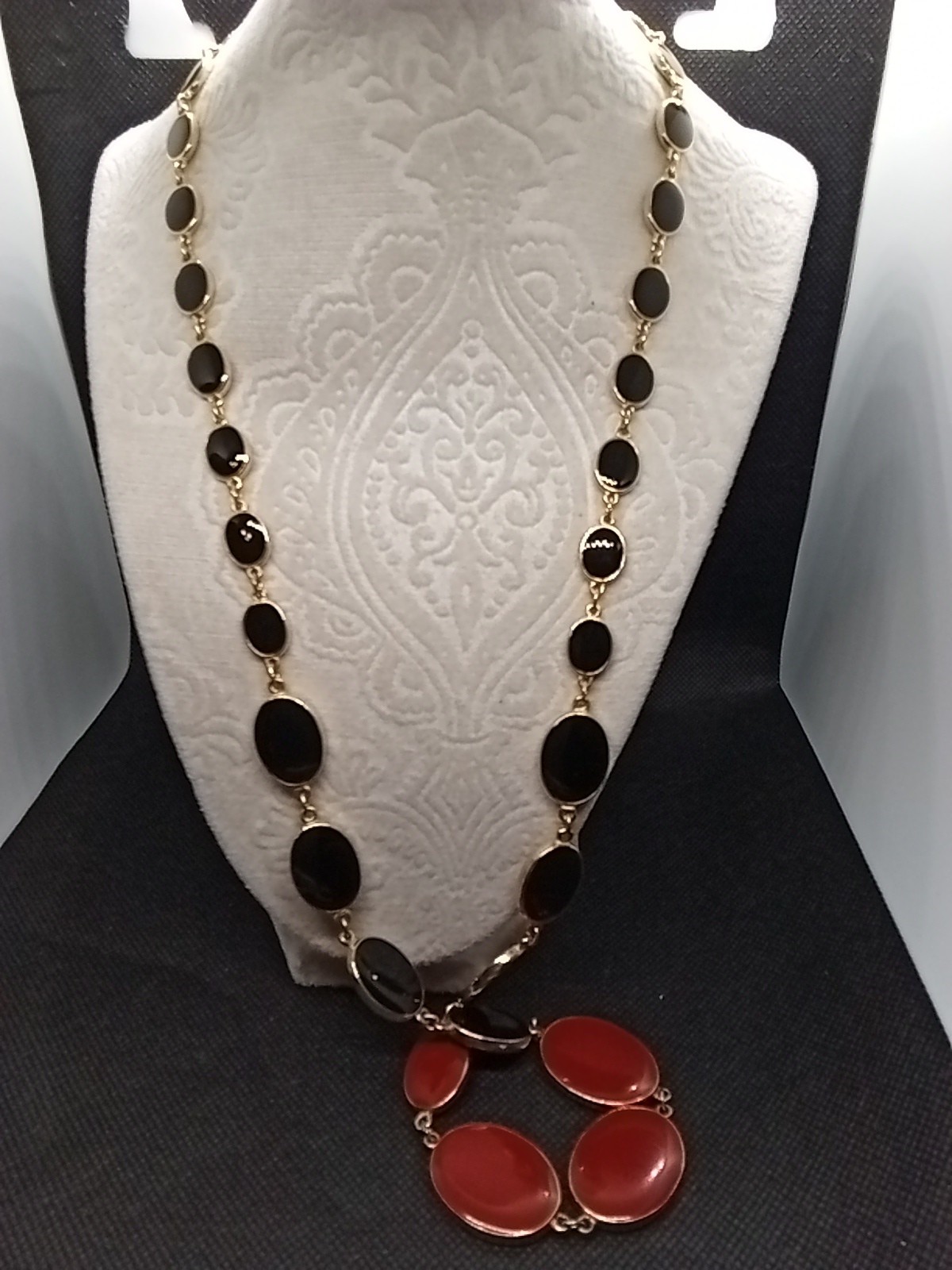 Red Black Reversible Necklace In Goldtone