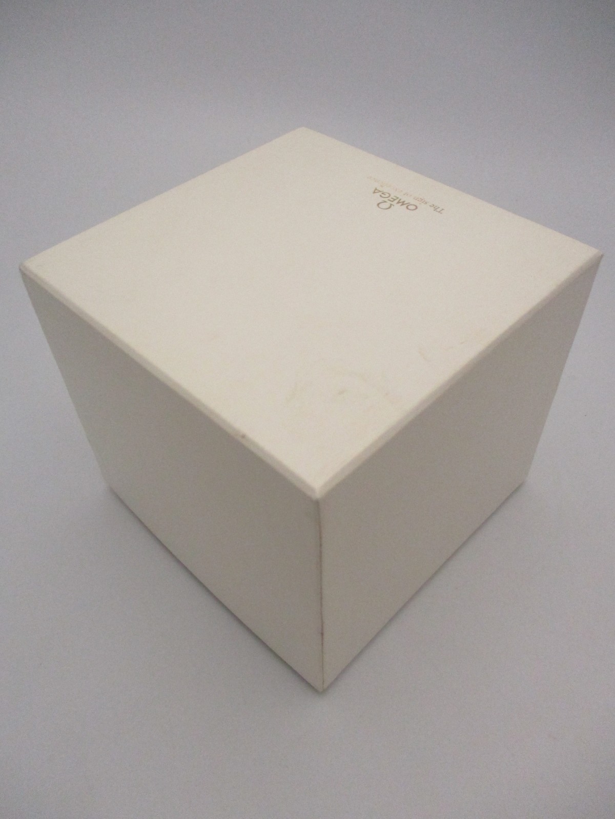 OMEGA White/Cream Watch Box Set with Red Interior Pouch Pillow Ribbon + Cartons