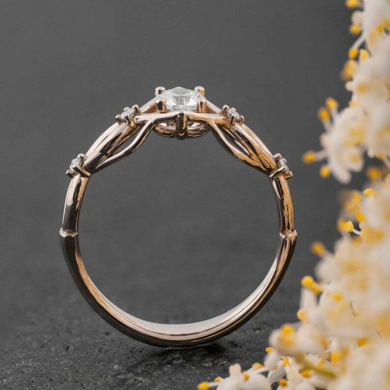 Split Open Band Solitaire Accent Ring 1ct Round Cut Moissanite White Gold Plated