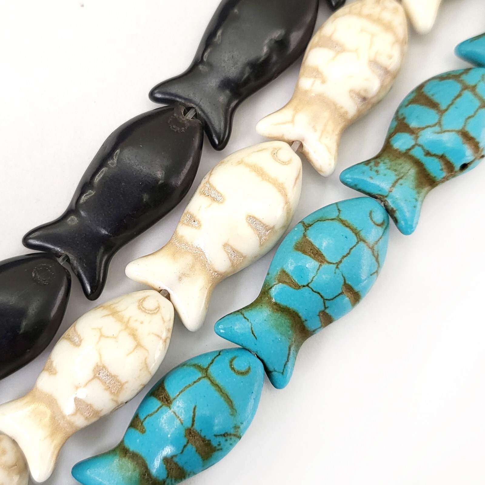 Zuni Fish Bead Charm Animal Beads Howlite Turquoise Carved 15″ Strand