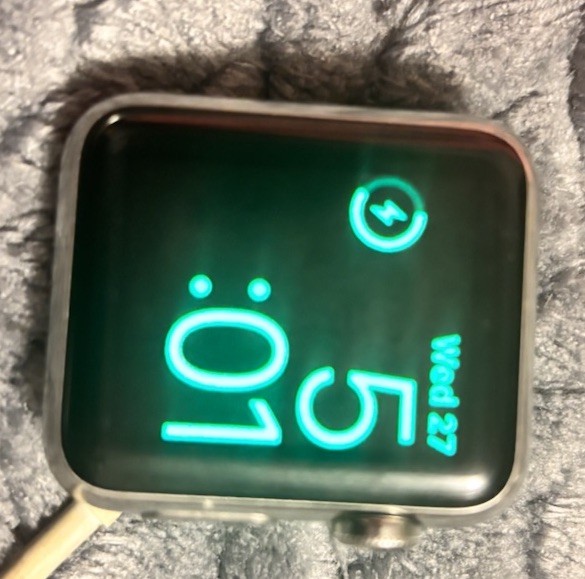 Apple Watch 3 Unlocked Has Been Used Great Condition with Charger and Band