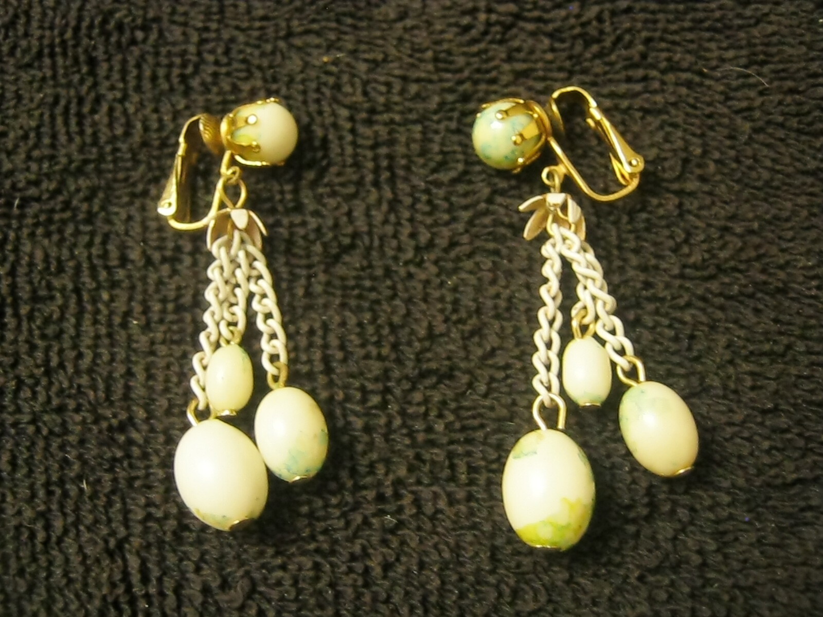 Three Faux Pearl Design On White Chain Earrings, Costume Jewelry (SC-32)