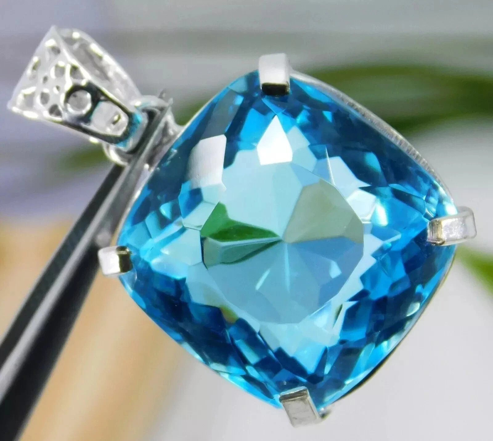 96 Ct+ Certified Natural Blue Topaz 925 Solid Silver Pendant Loose Gemstone
