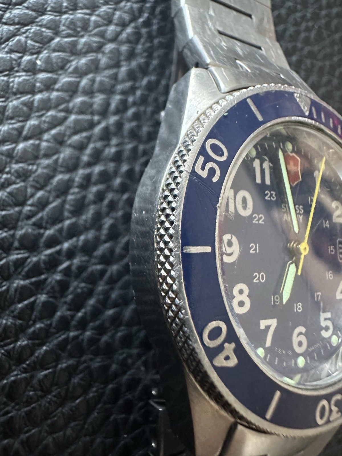 Victorinox Swiss Army Lancer 100 39mm Blue Dial Men’s Watch Rare