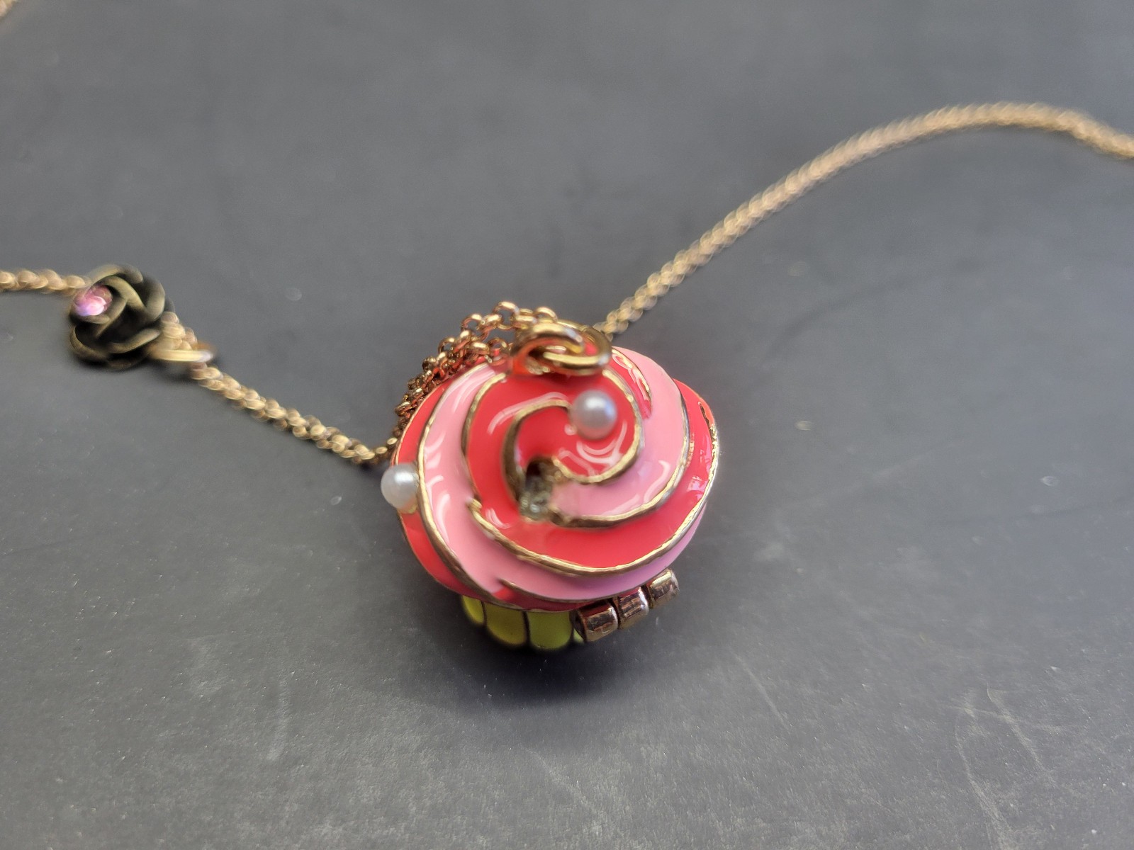 Betsey Johnson Metallic Xox Trolls Cupcake Pendant ** SEE DETAILS & PICS !! **