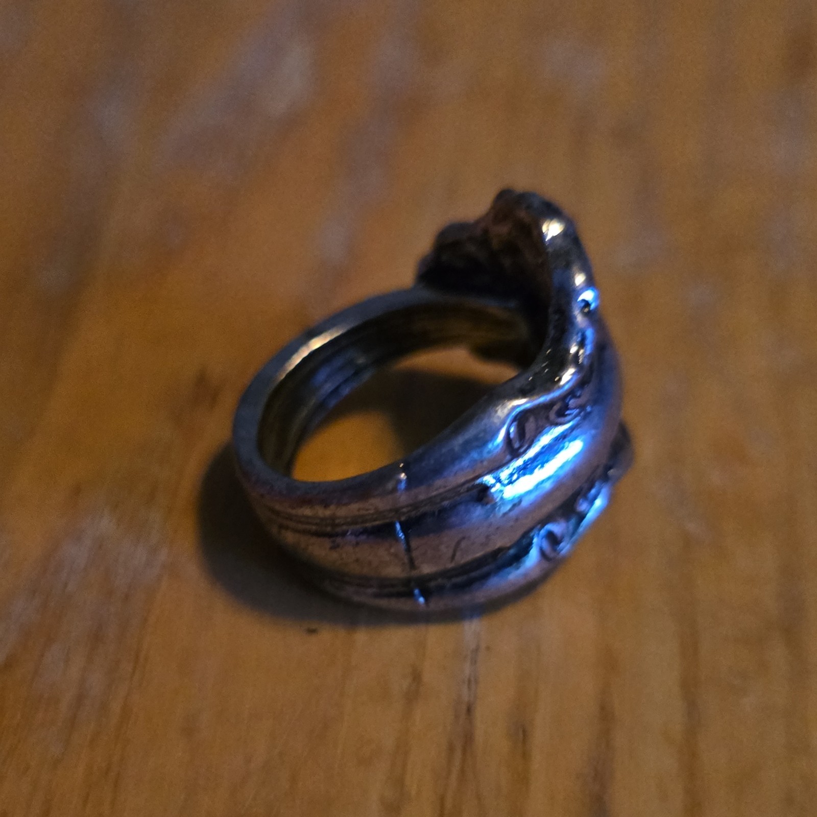 Silver Tone Spoon Ring Metal Band Ring Size 7 No Stone 0 Gemstones