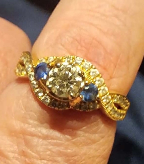 DIAMOND SAPPHIRE ENGAGEMENT RING