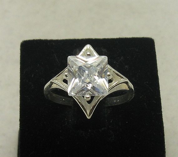 Stylish Sterling Silver Engagement Ring Solid 925 Handmade Perfect Quality